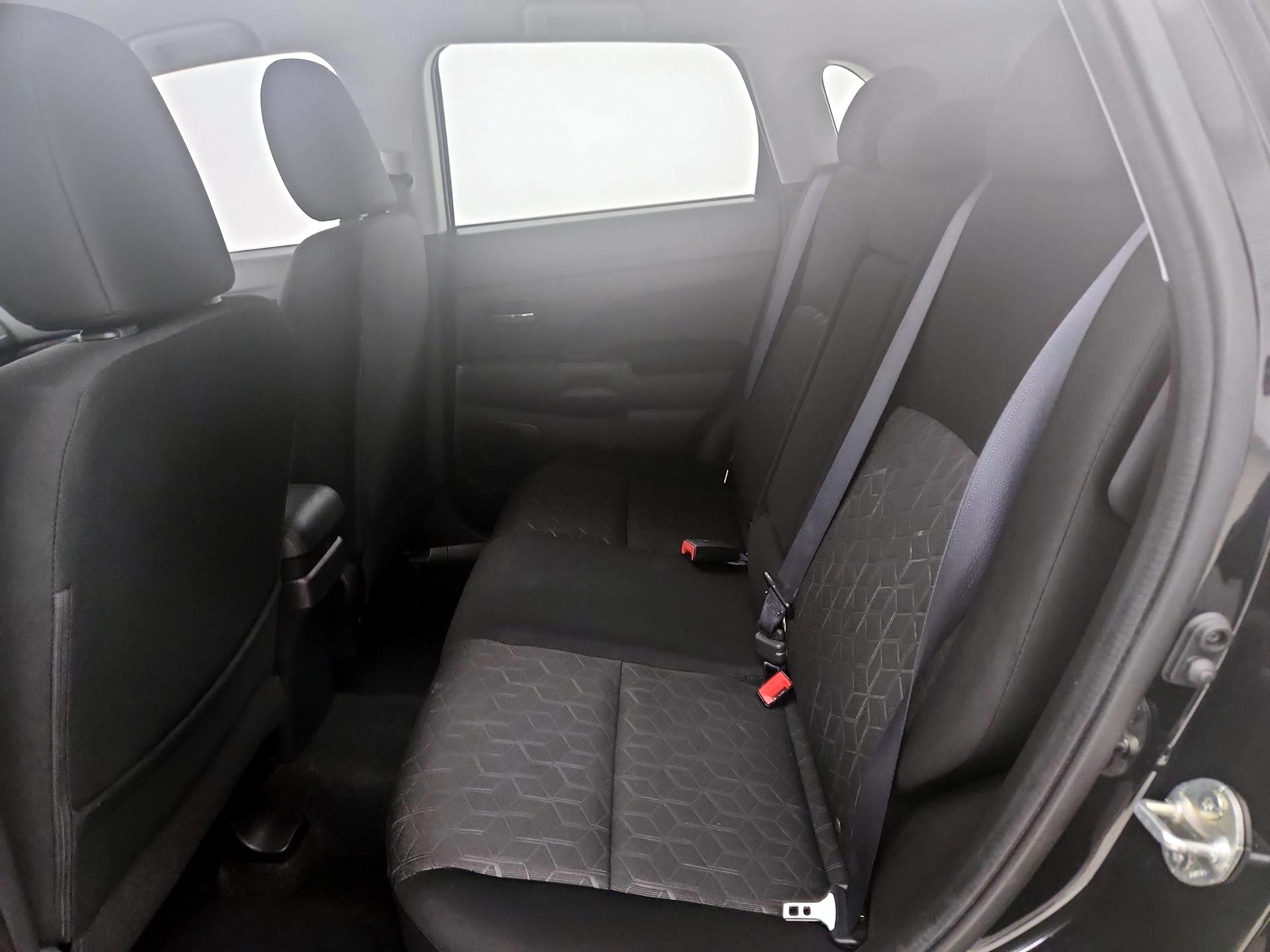 Thumbnail: 2021 Mitsubishi Outlander Sport - 19