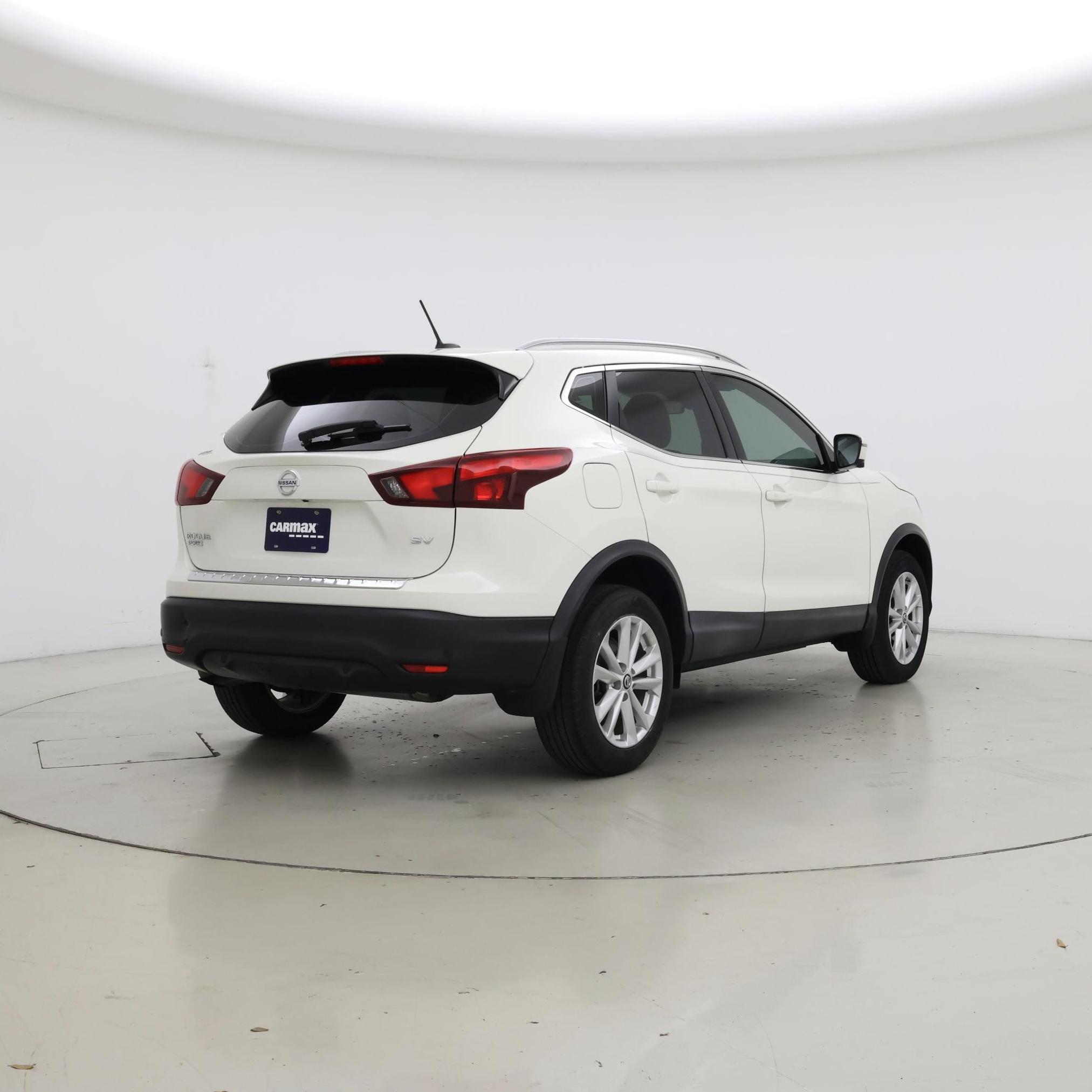 Thumbnail: 2019 Nissan Rogue Sport - 8