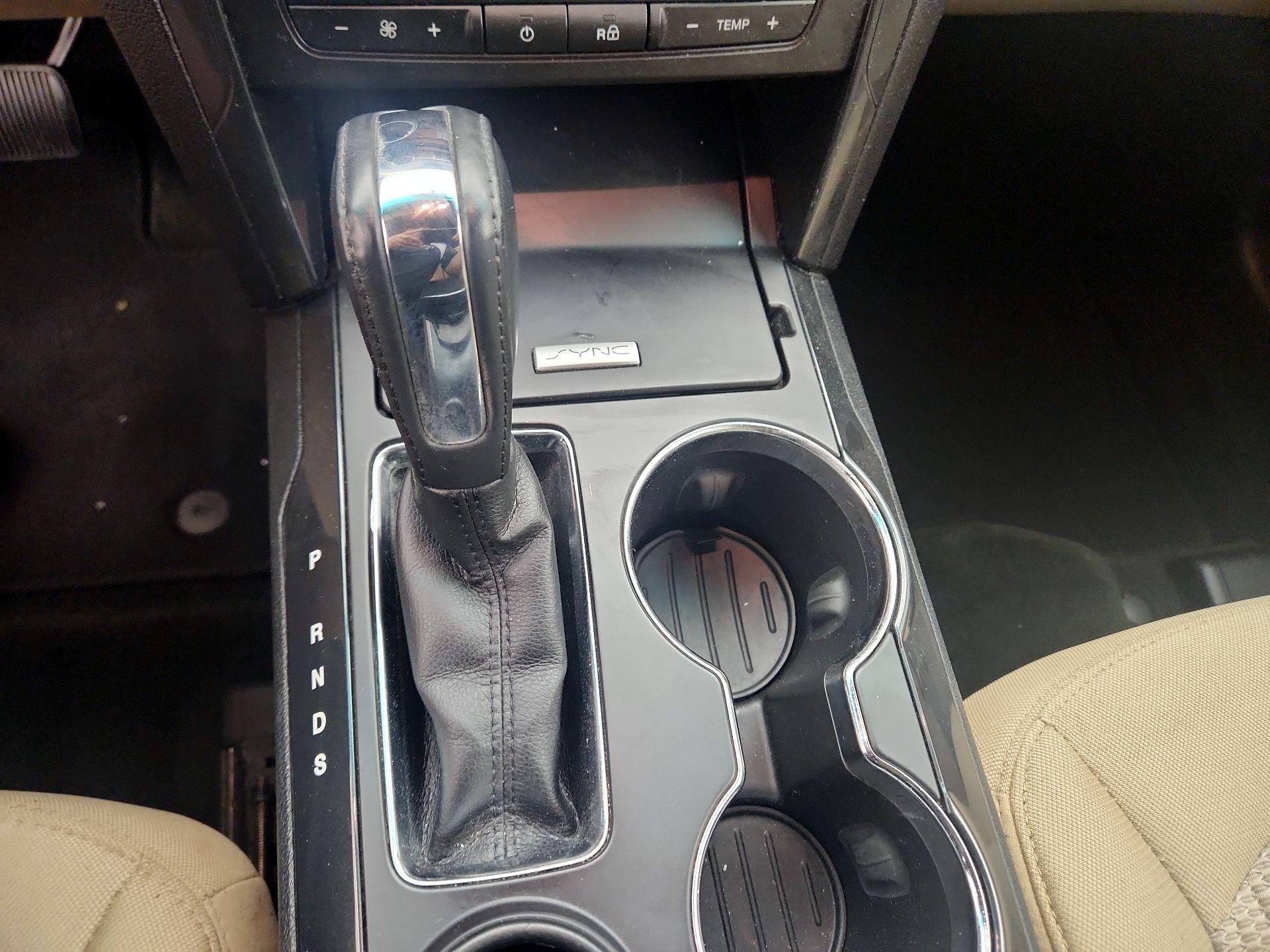 Thumbnail: 2016 Ford Explorer - 17