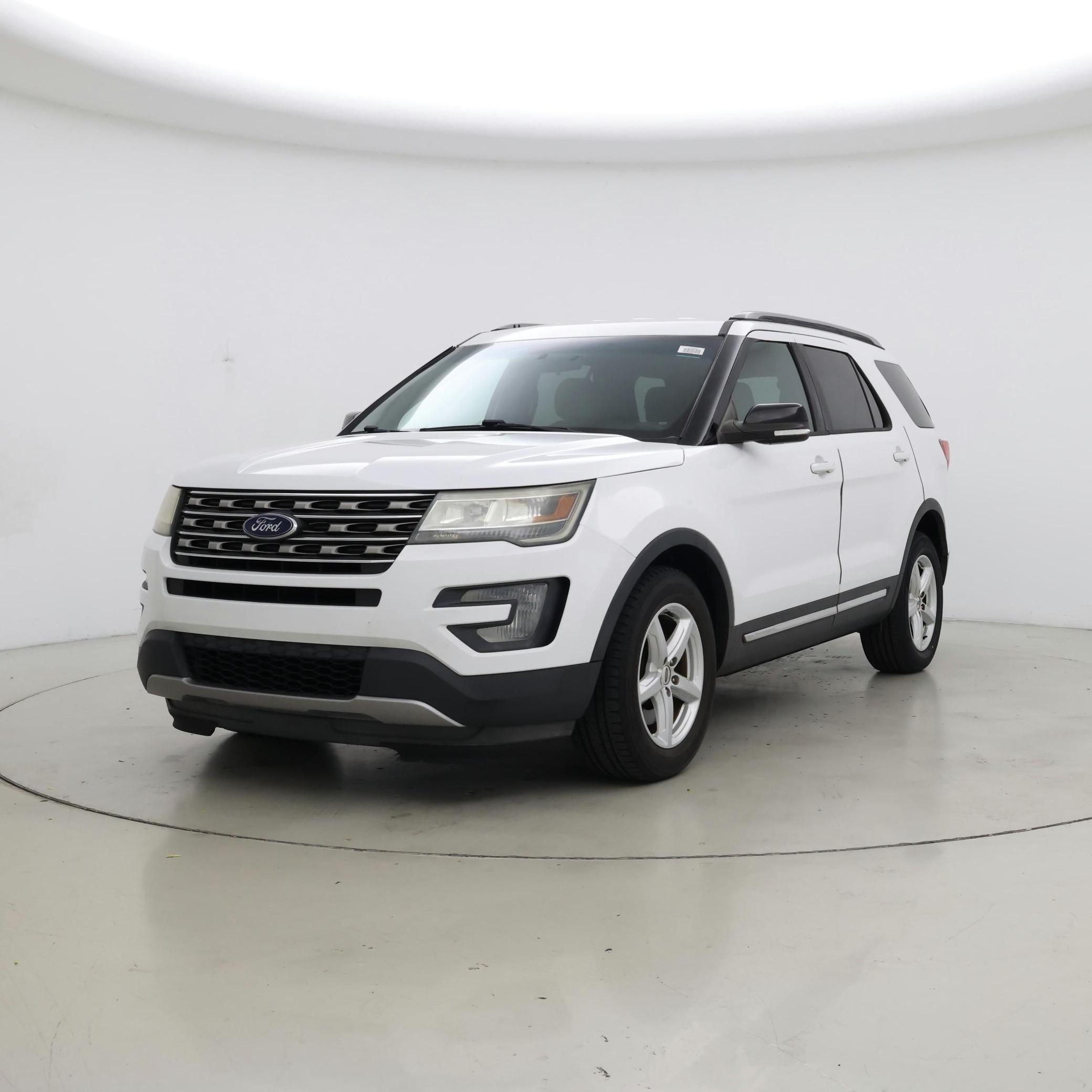 Thumbnail: 2016 Ford Explorer - 4