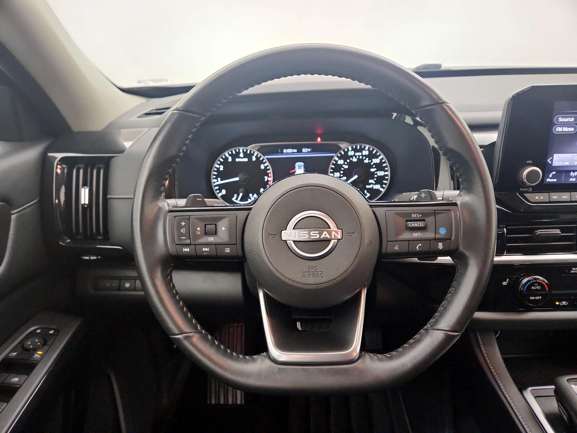 Thumbnail: 2023 Nissan Pathfinder - 10