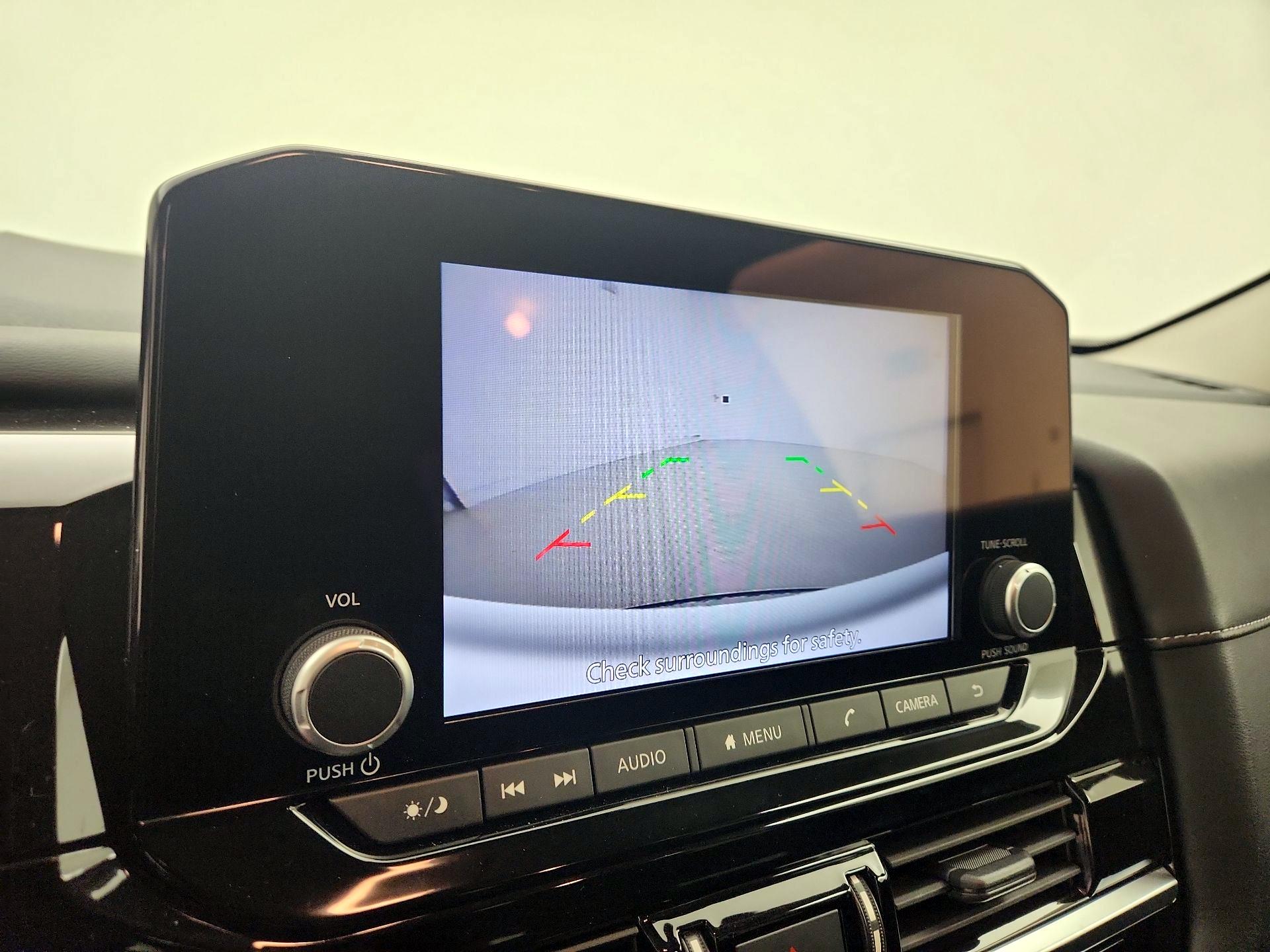 Thumbnail: 2023 Nissan Pathfinder - 14