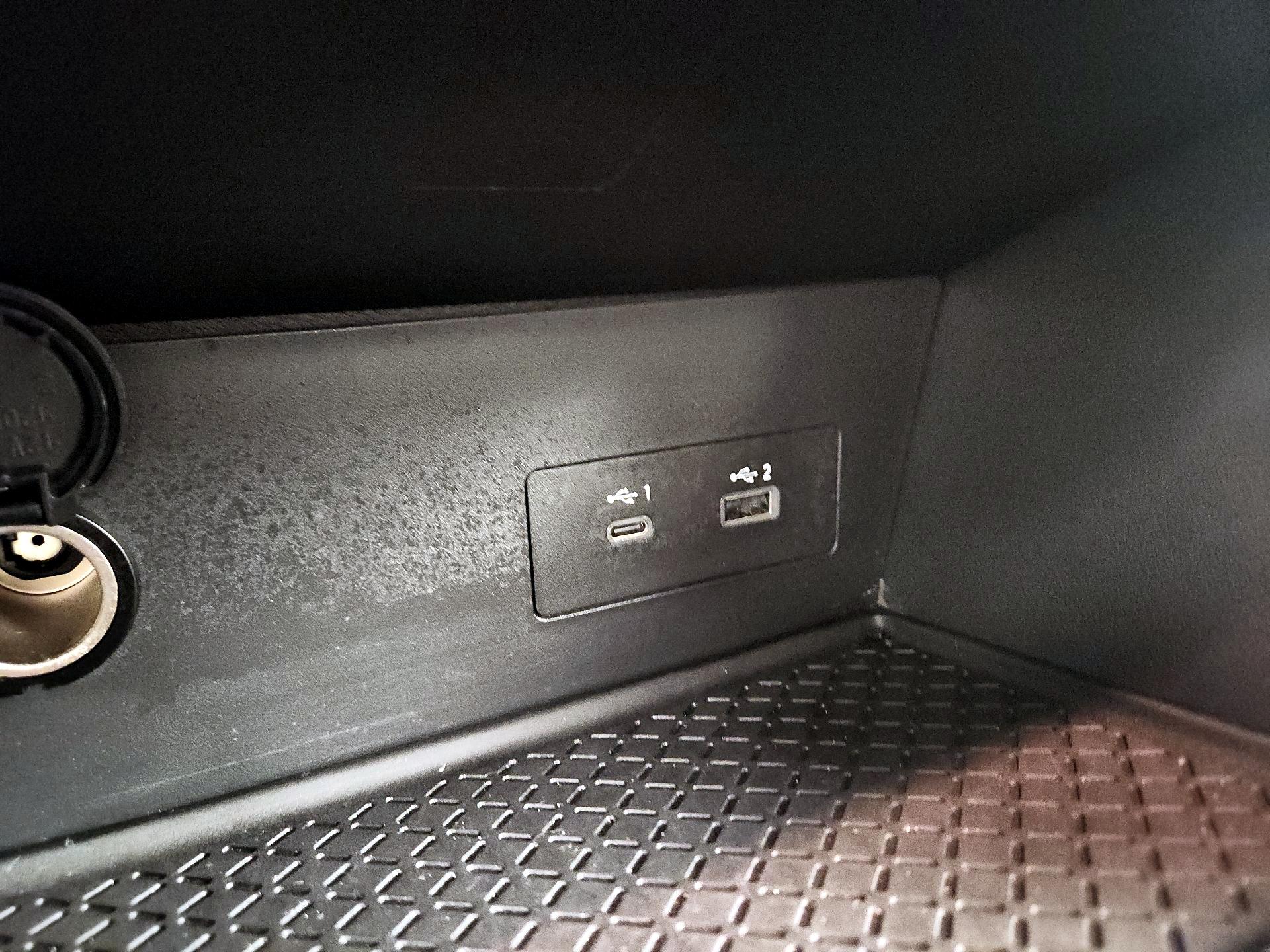 Thumbnail: 2023 Nissan Pathfinder - 18