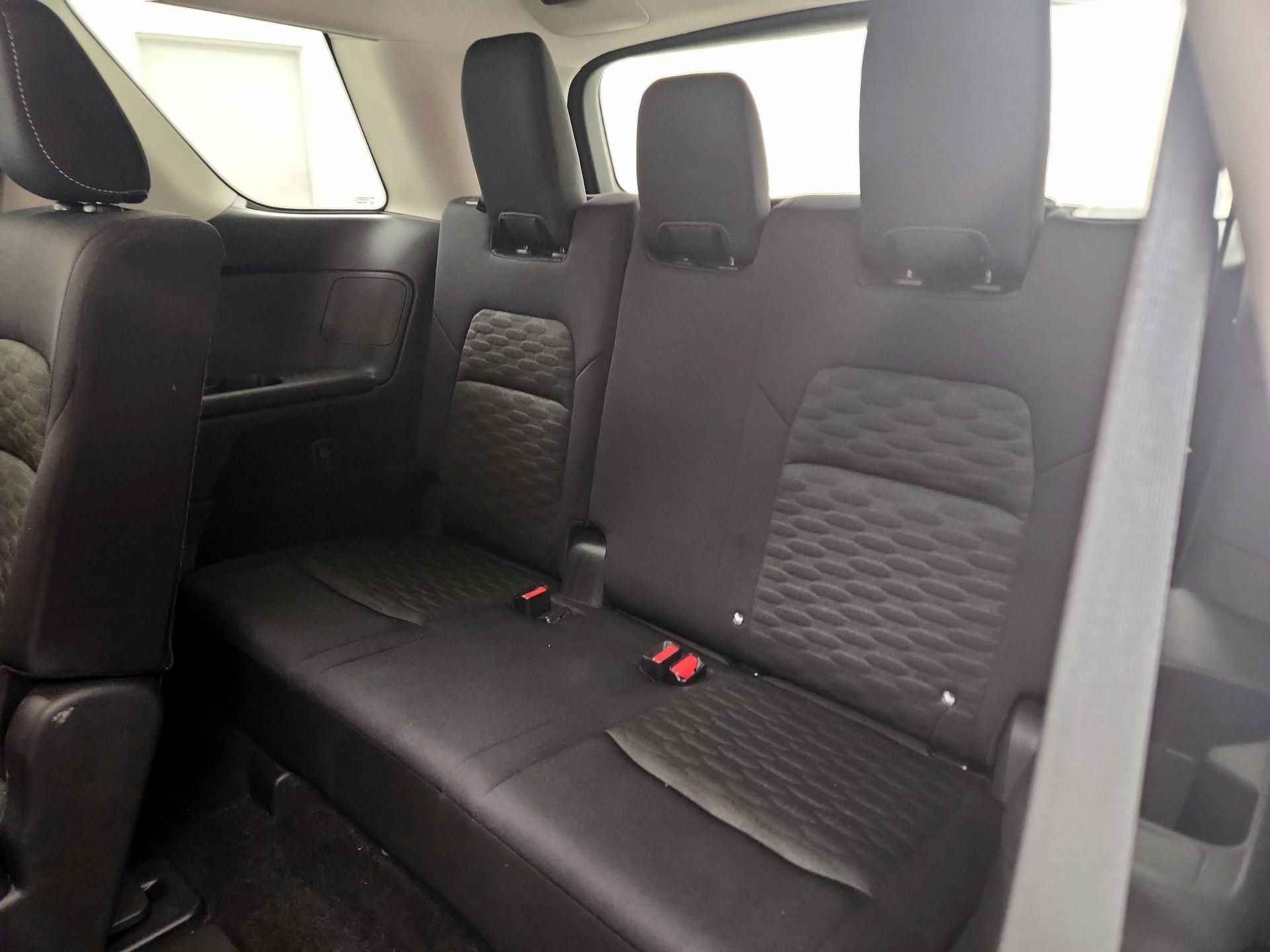 Thumbnail: 2023 Nissan Pathfinder - 20