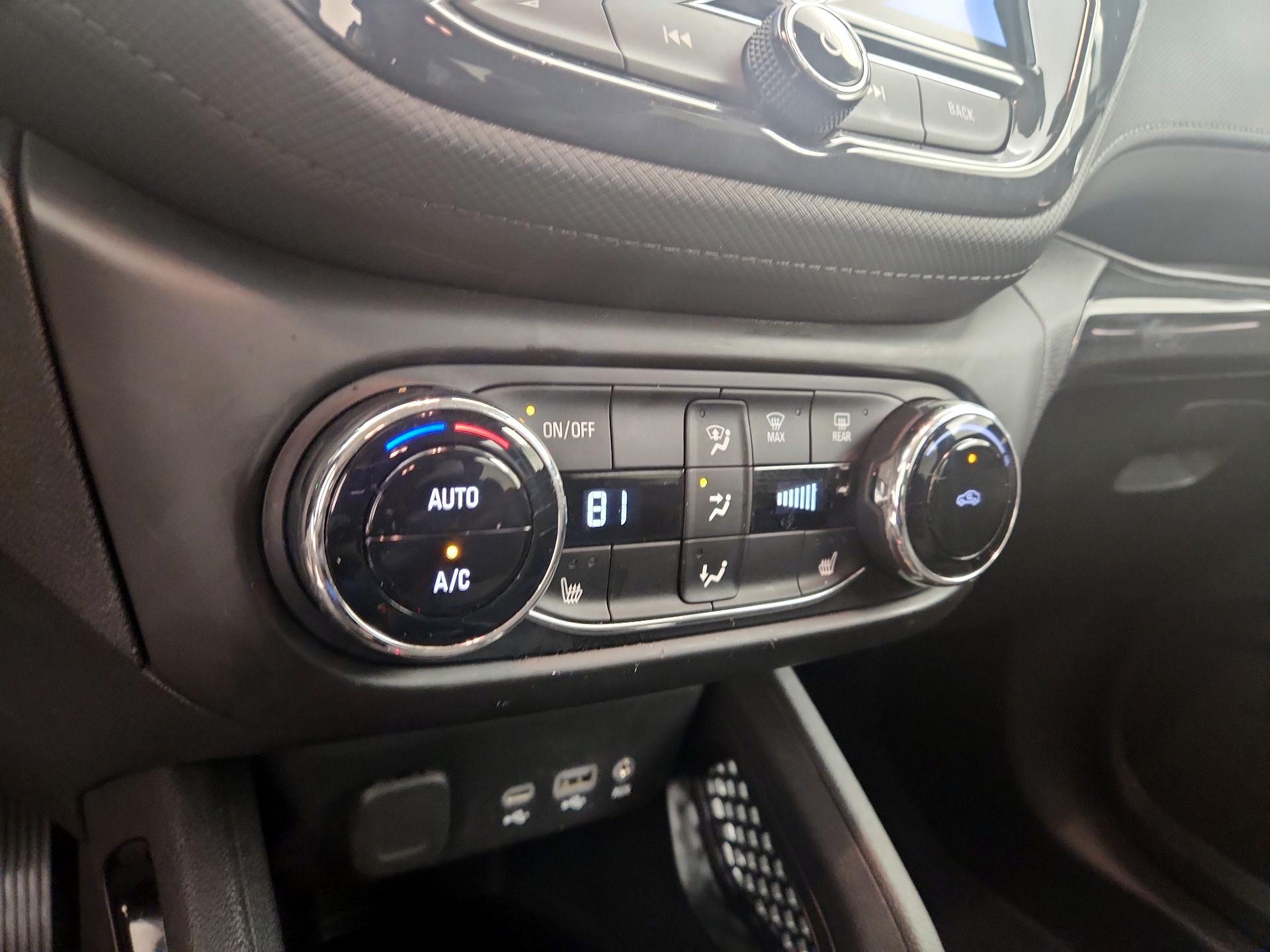 Thumbnail: 2023 Chevrolet TrailBlazer - 16