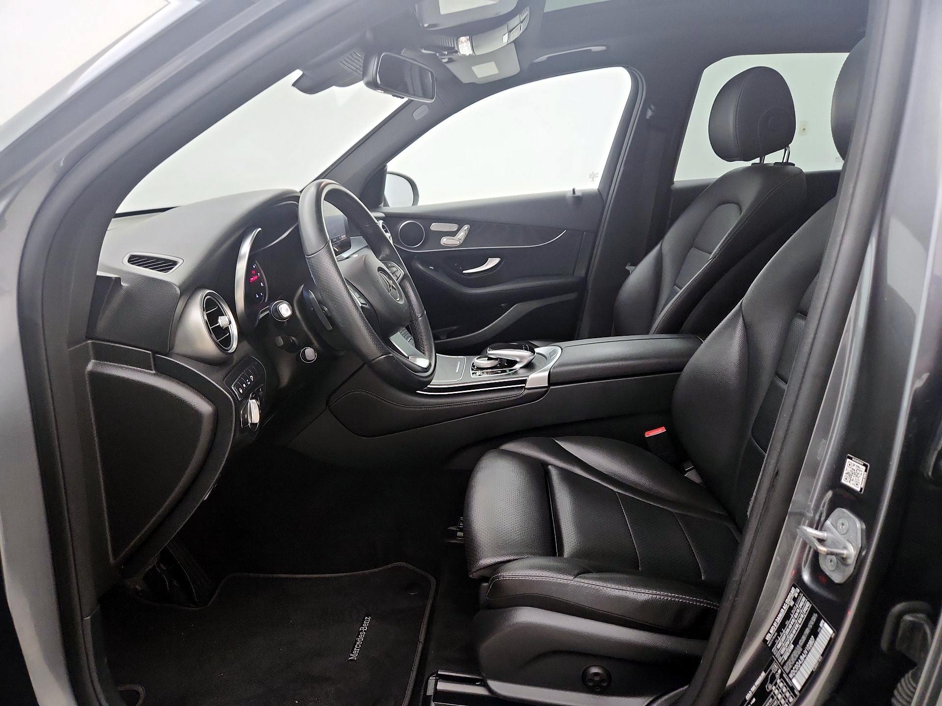 Thumbnail: 2018 Mercedes-Benz GLC - 11