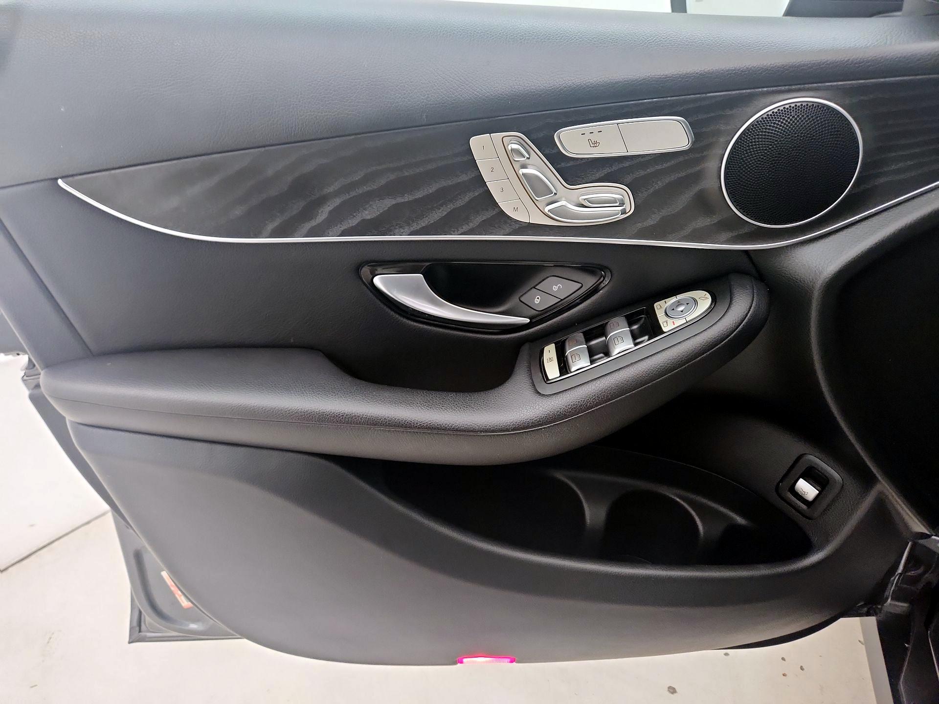 Thumbnail: 2018 Mercedes-Benz GLC - 12