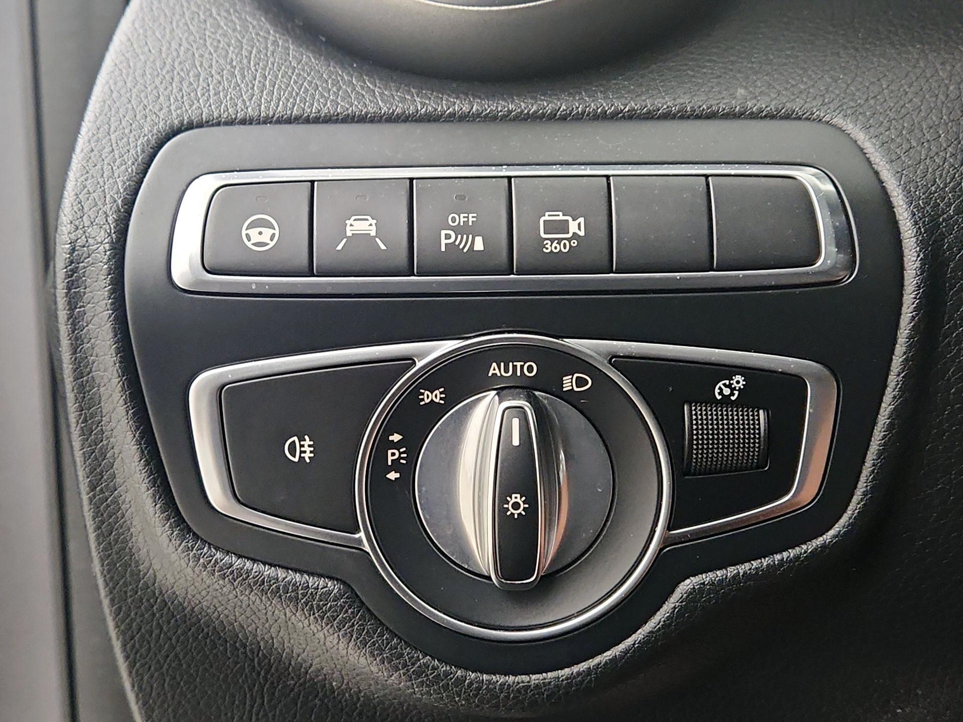 Thumbnail: 2018 Mercedes-Benz GLC - 13