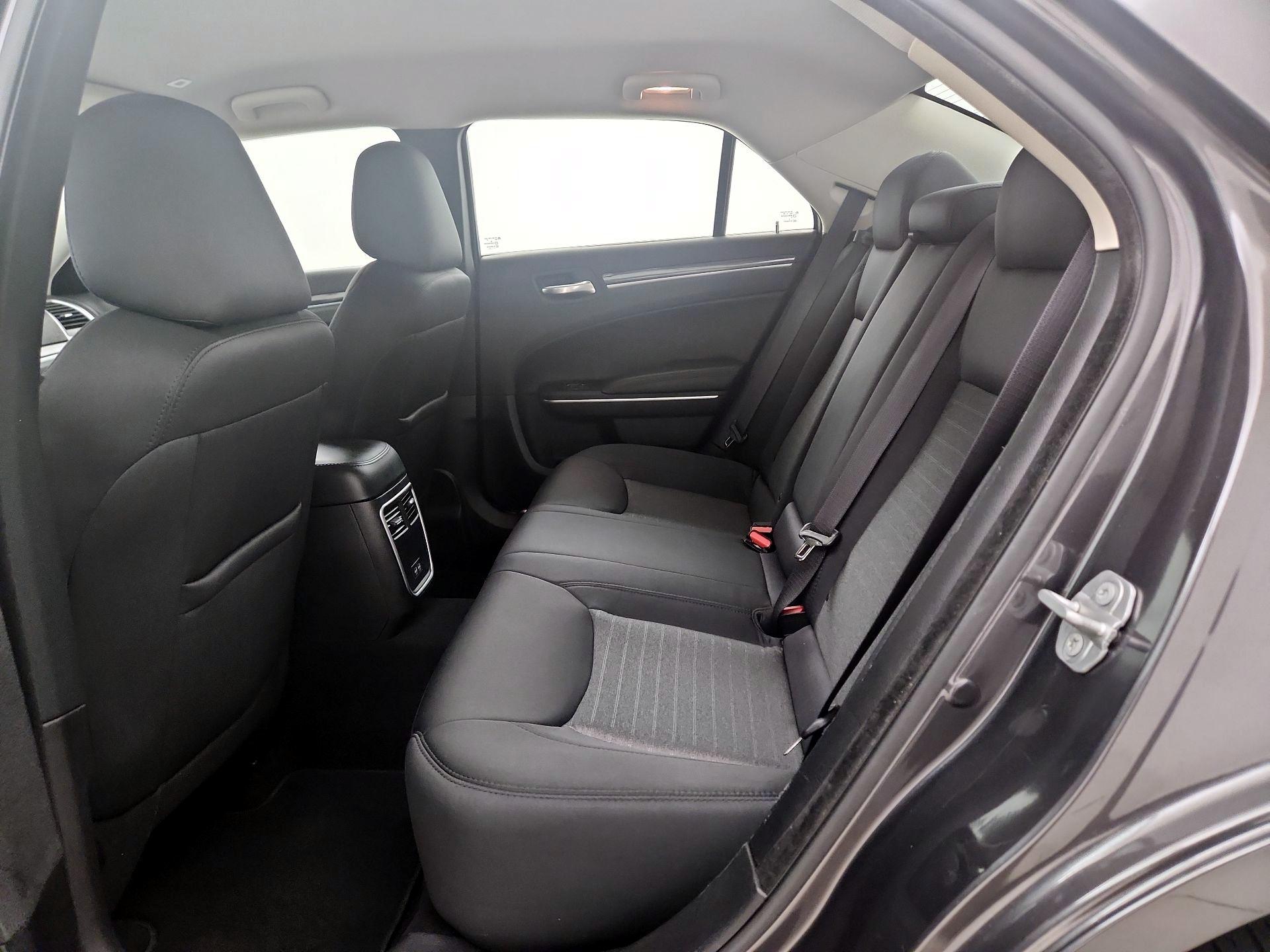 Thumbnail: 2021 Chrysler 300 - 19