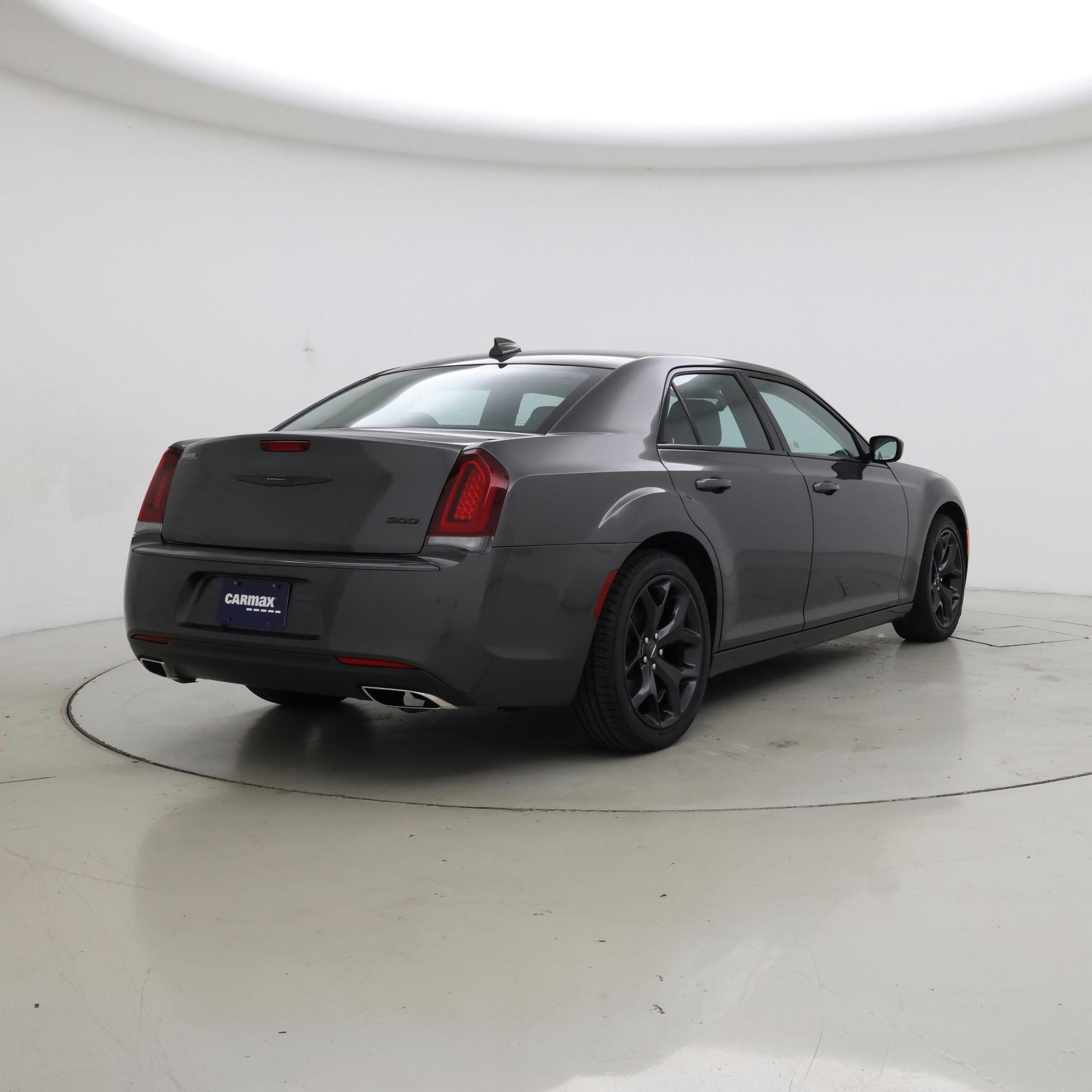 Thumbnail: 2021 Chrysler 300 - 8