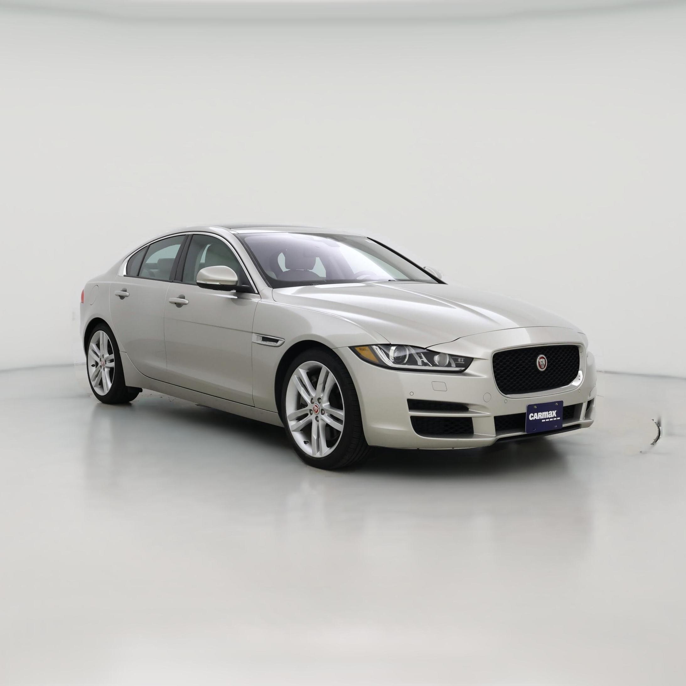 Thumbnail: 2017 Jaguar XE - 1