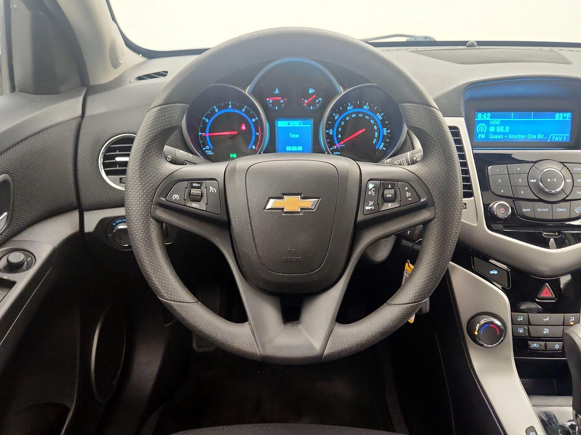 Thumbnail: 2015 Chevrolet Cruze - 10
