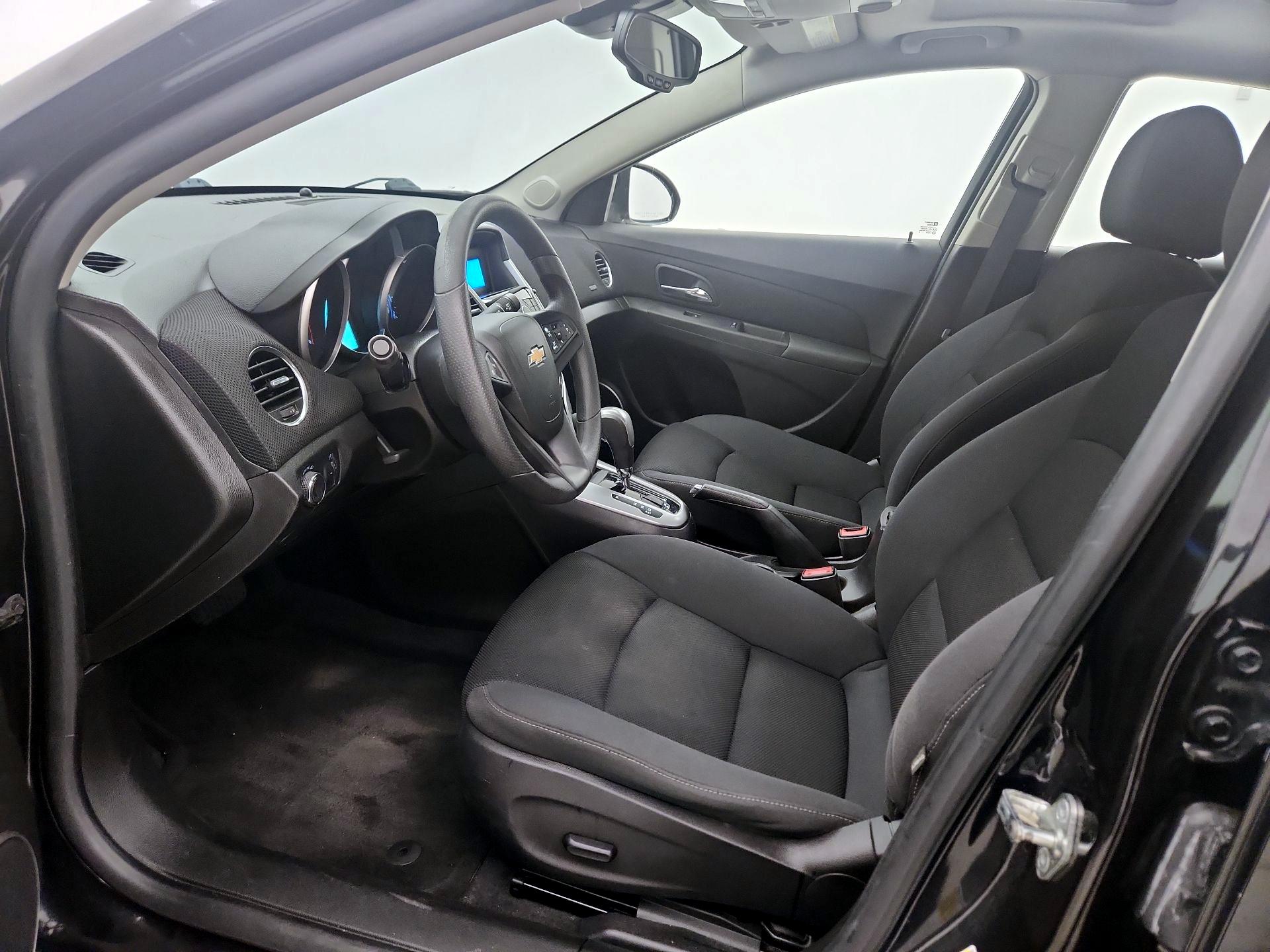 Thumbnail: 2015 Chevrolet Cruze - 11