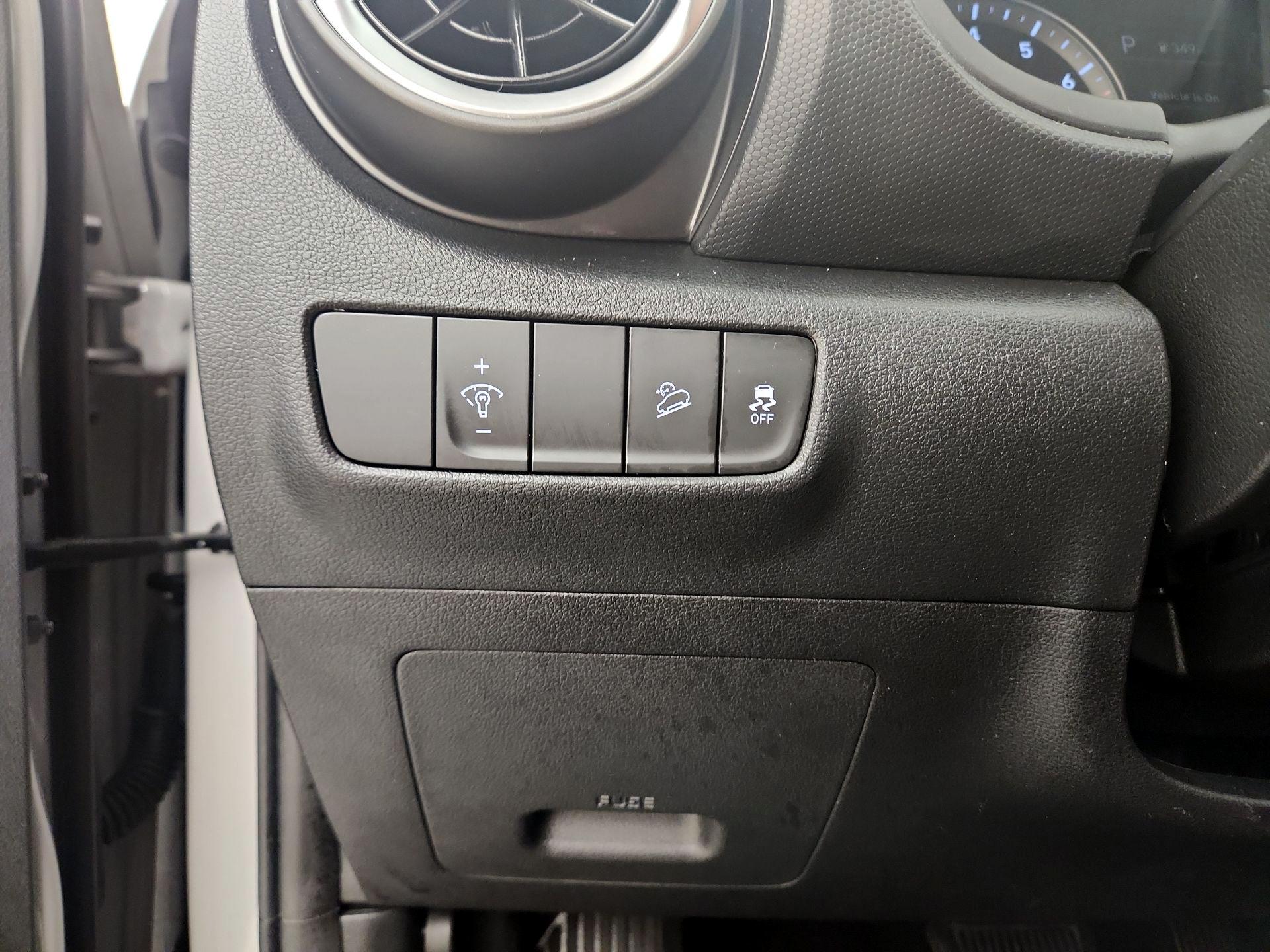 Thumbnail: 2022 Hyundai Kona - 13