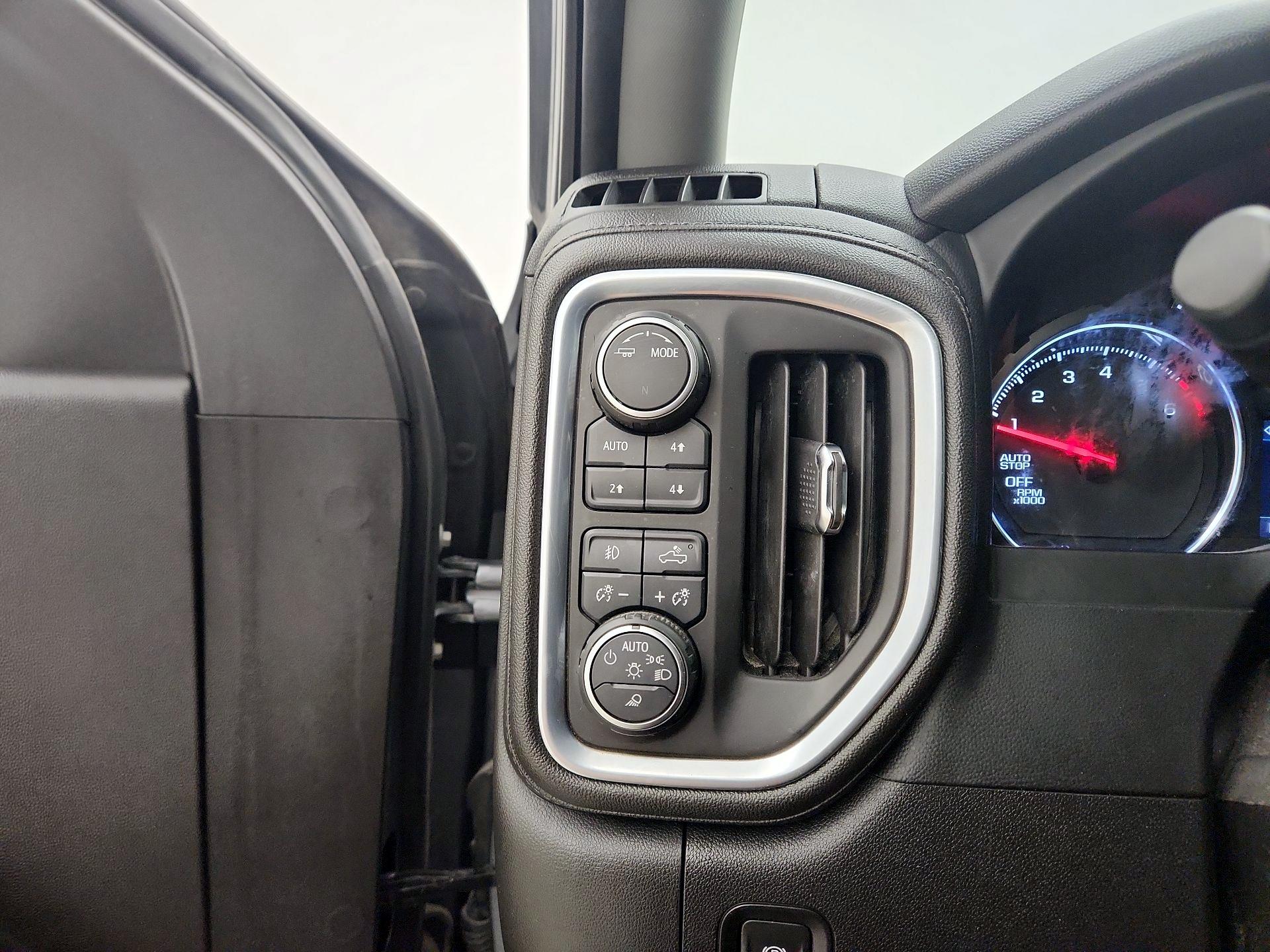 Thumbnail: 2021 Chevrolet Silverado 1500 - 13