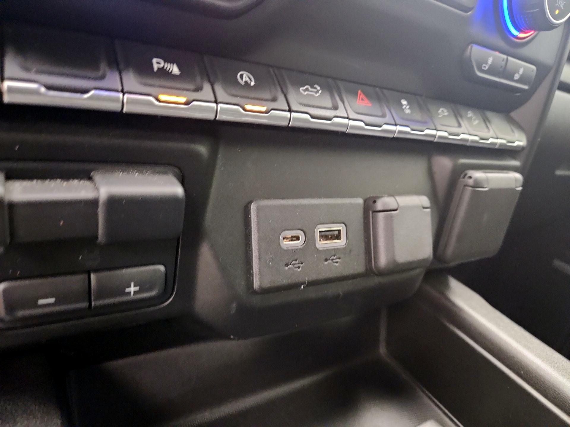 Thumbnail: 2021 Chevrolet Silverado 1500 - 18