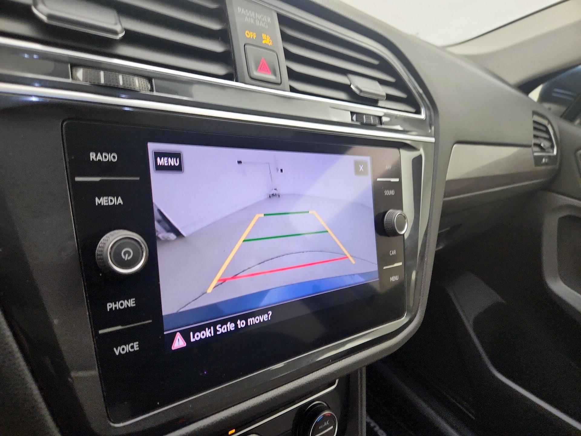 Thumbnail: 2020 Volkswagen Tiguan - 14