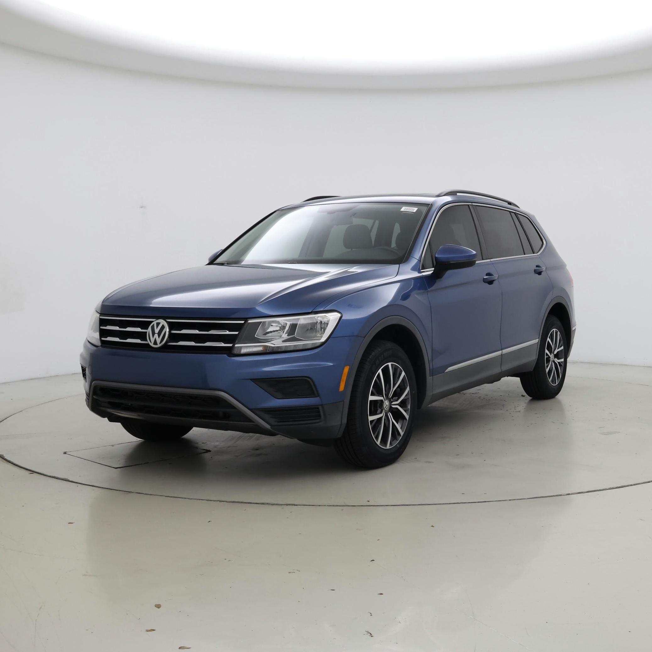 Thumbnail: 2020 Volkswagen Tiguan - 4