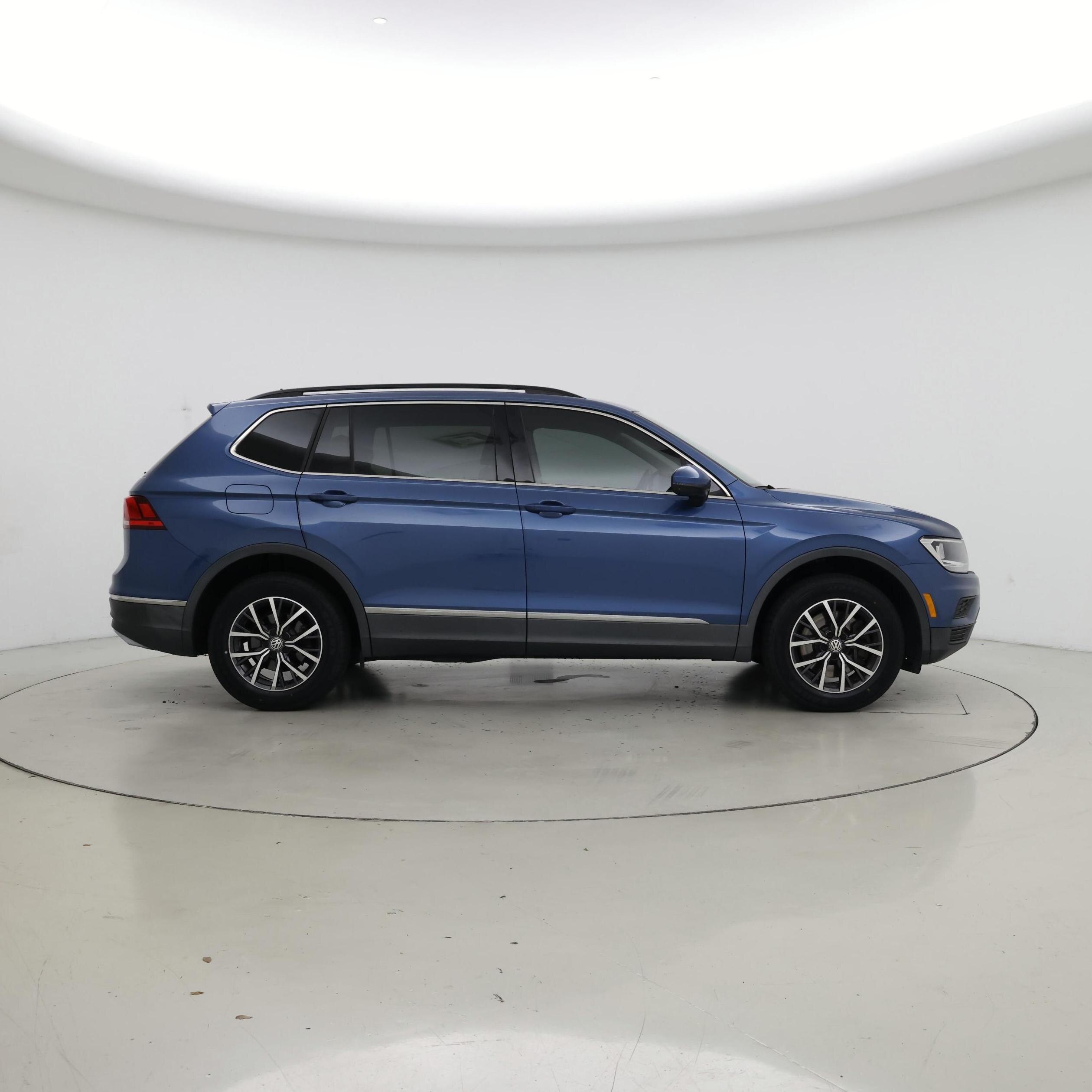 Thumbnail: 2020 Volkswagen Tiguan - 7