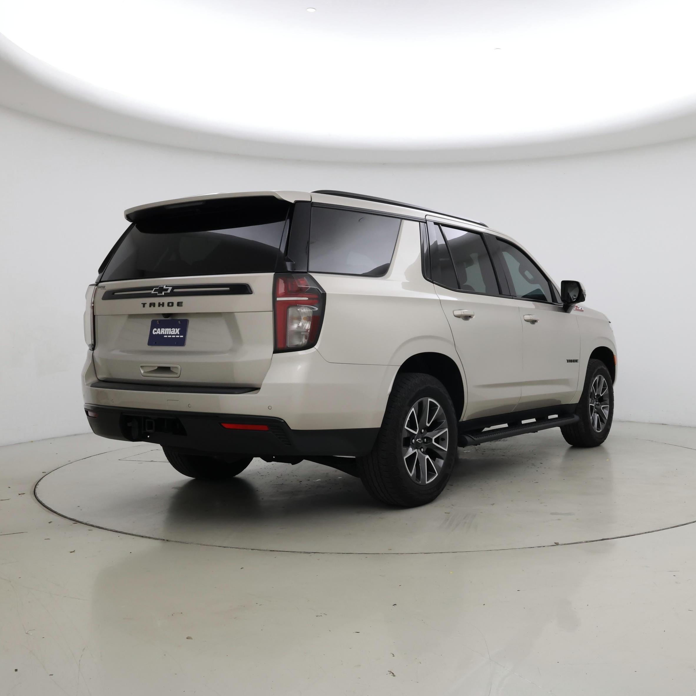 Thumbnail: 2023 Chevrolet Tahoe - 8