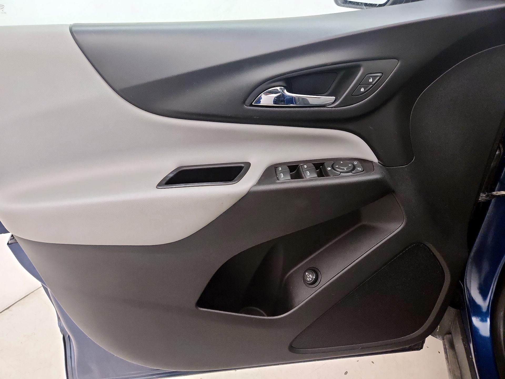 Thumbnail: 2019 Chevrolet Equinox - 12