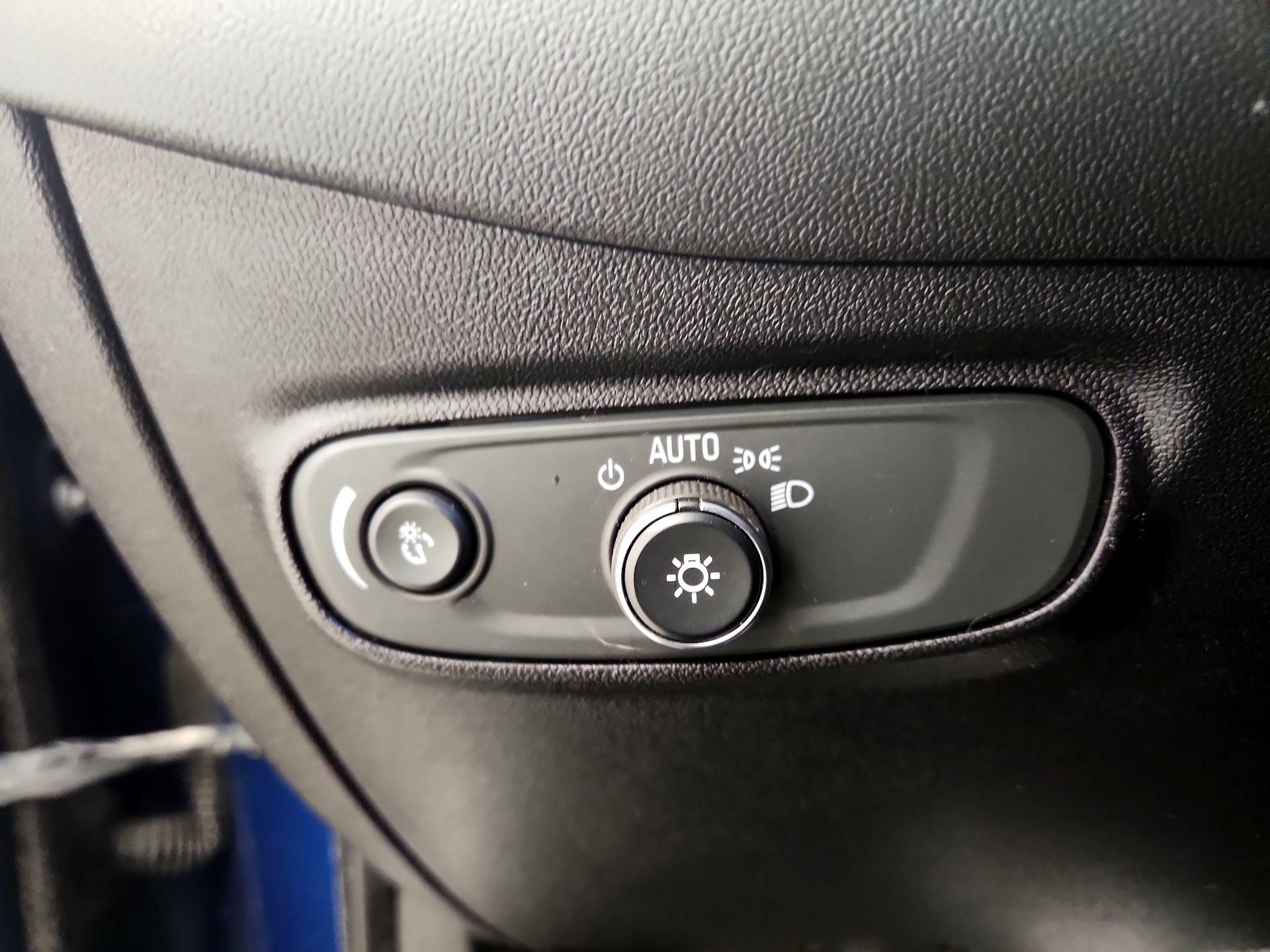 Thumbnail: 2019 Chevrolet Equinox - 13