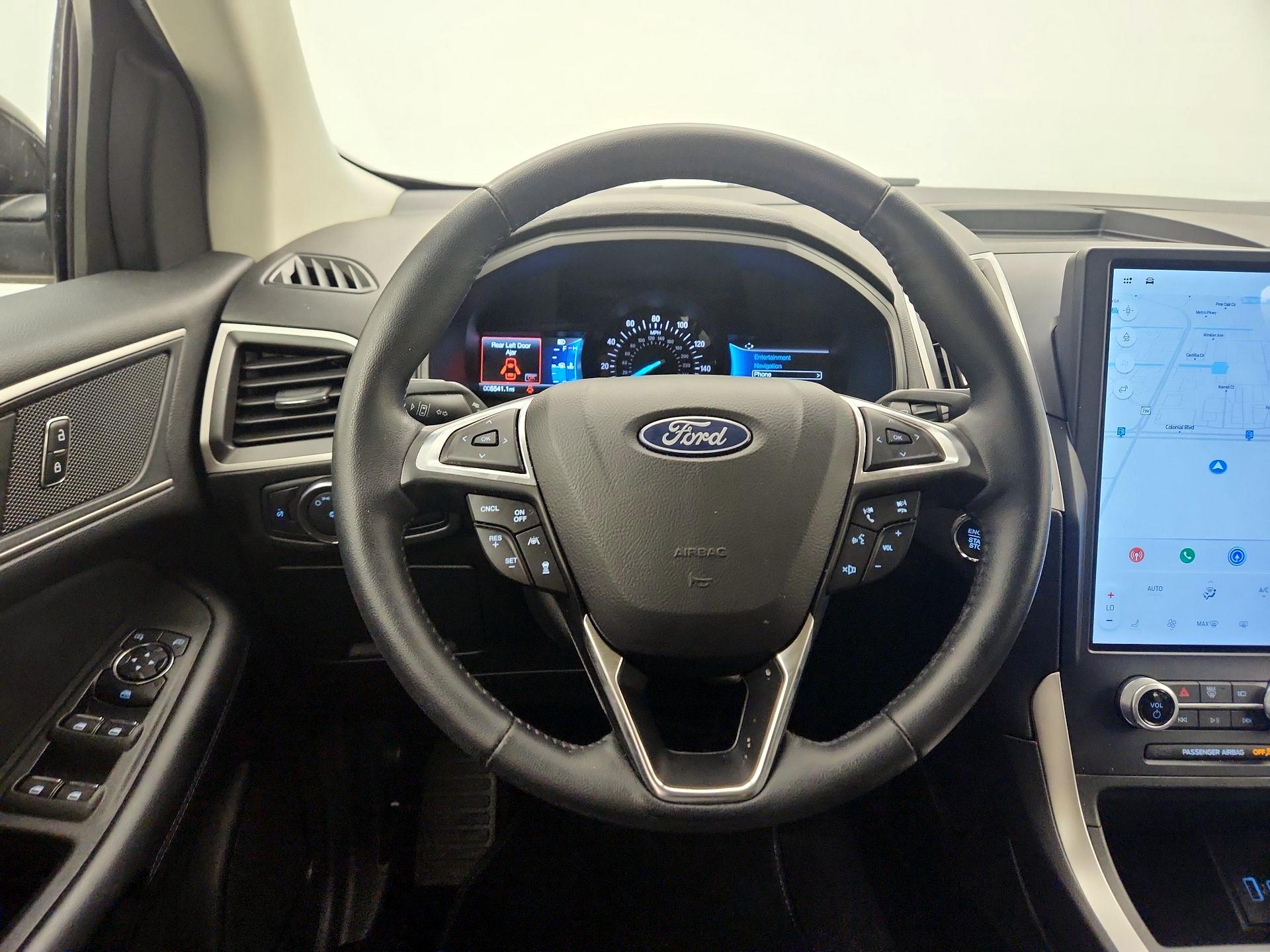 Thumbnail: 2023 Ford Edge - 10