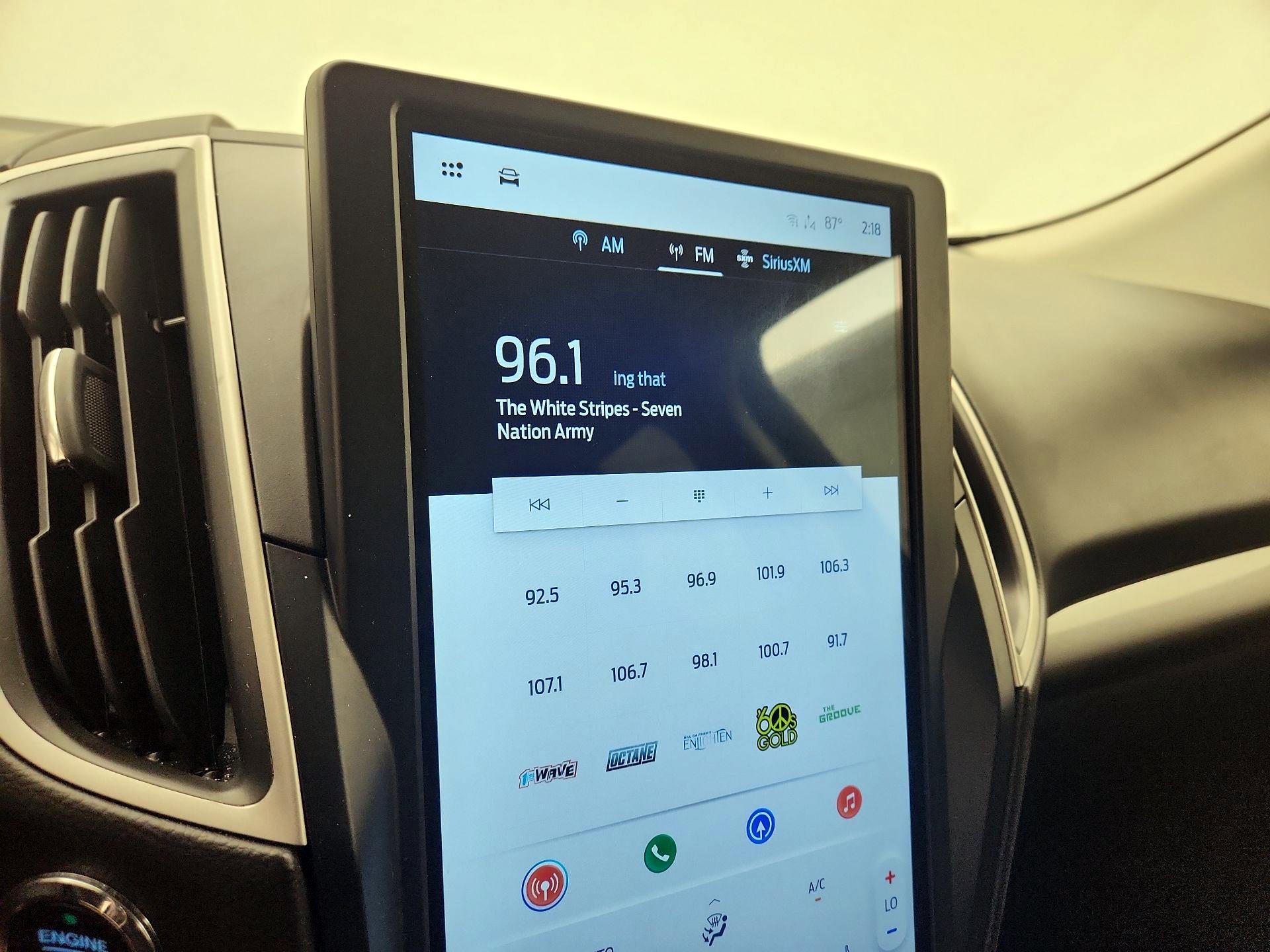 Thumbnail: 2023 Ford Edge - 16