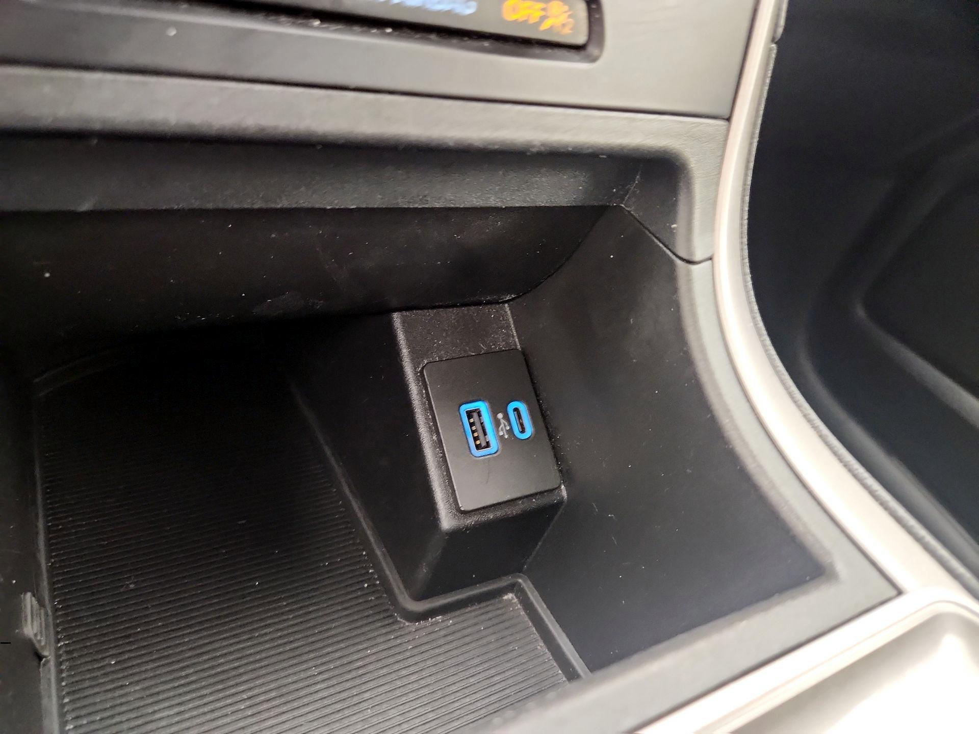 Thumbnail: 2023 Ford Edge - 19