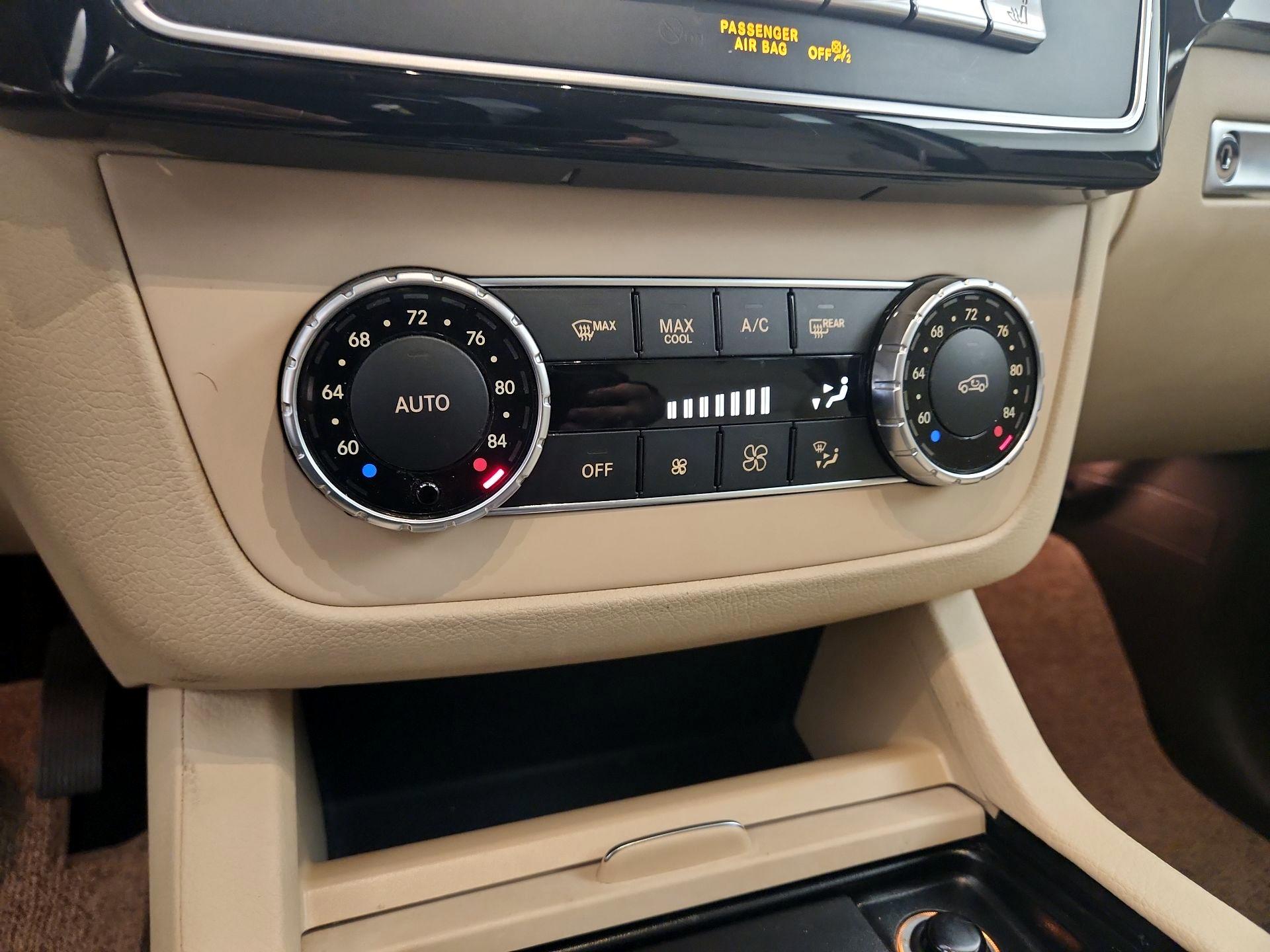 Thumbnail: 2016 Mercedes-Benz GLE - 17