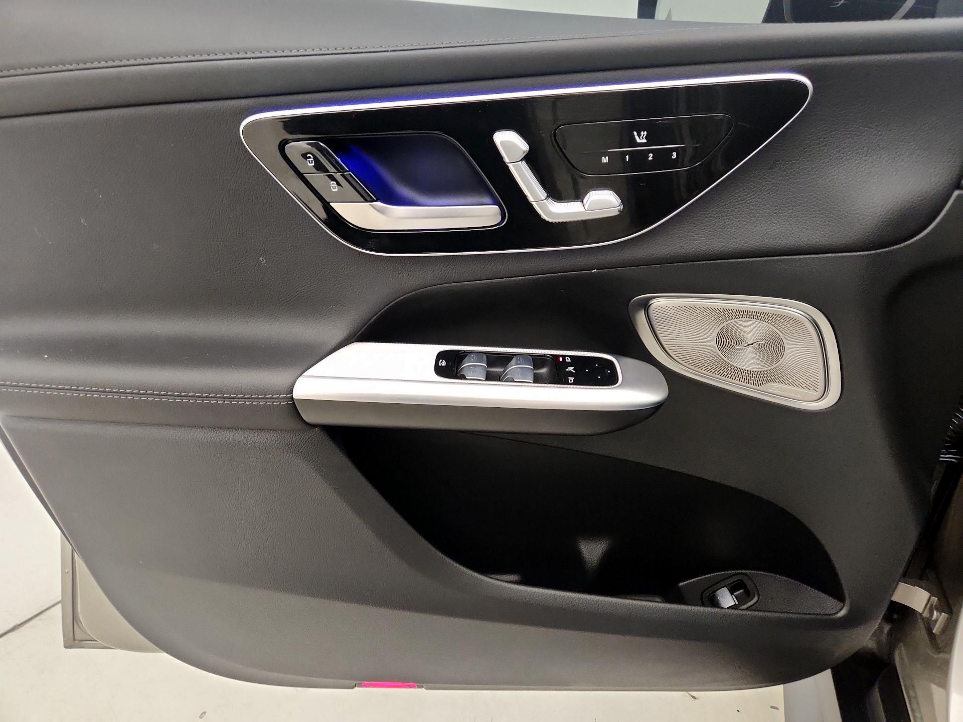 Thumbnail: 2024 Mercedes-Benz GLC - 12