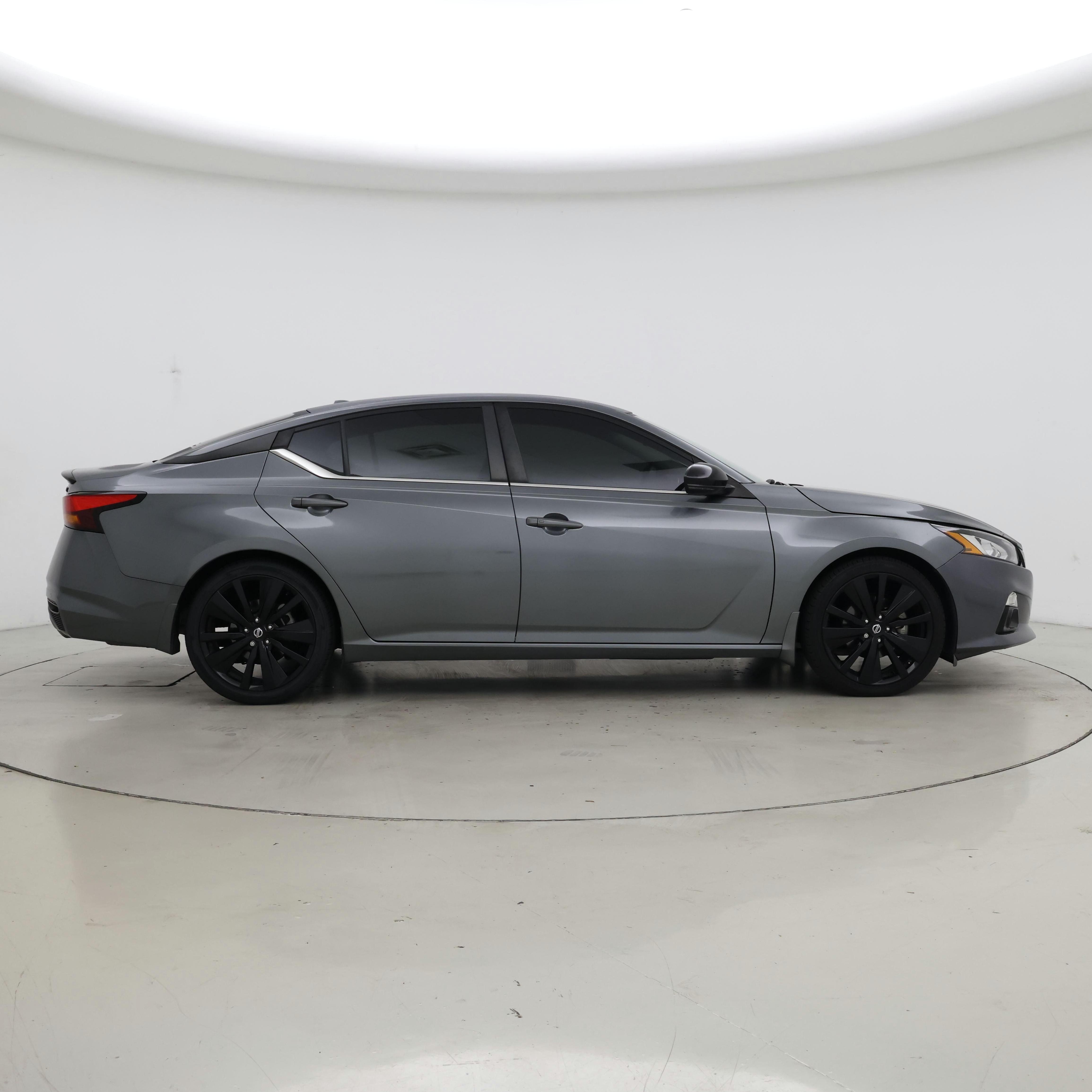 Thumbnail: 2022 Nissan Altima - 7