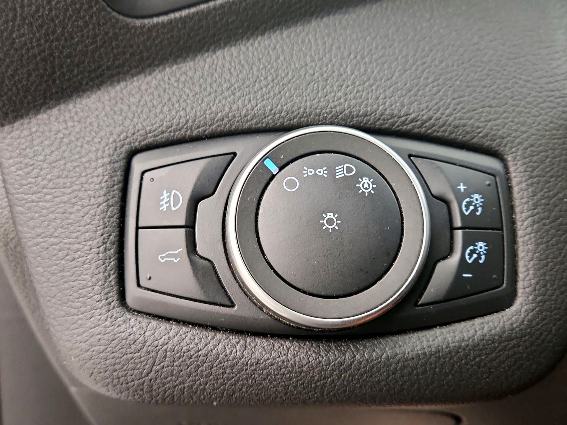 Thumbnail: 2019 Ford Escape - 13