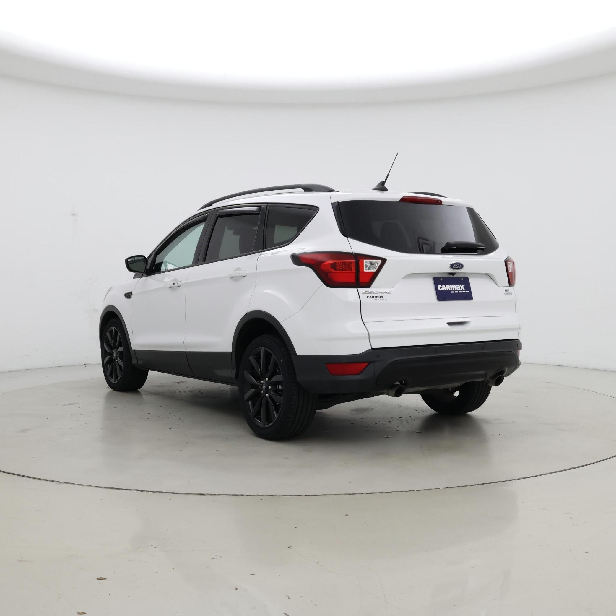 Thumbnail: 2019 Ford Escape - 2