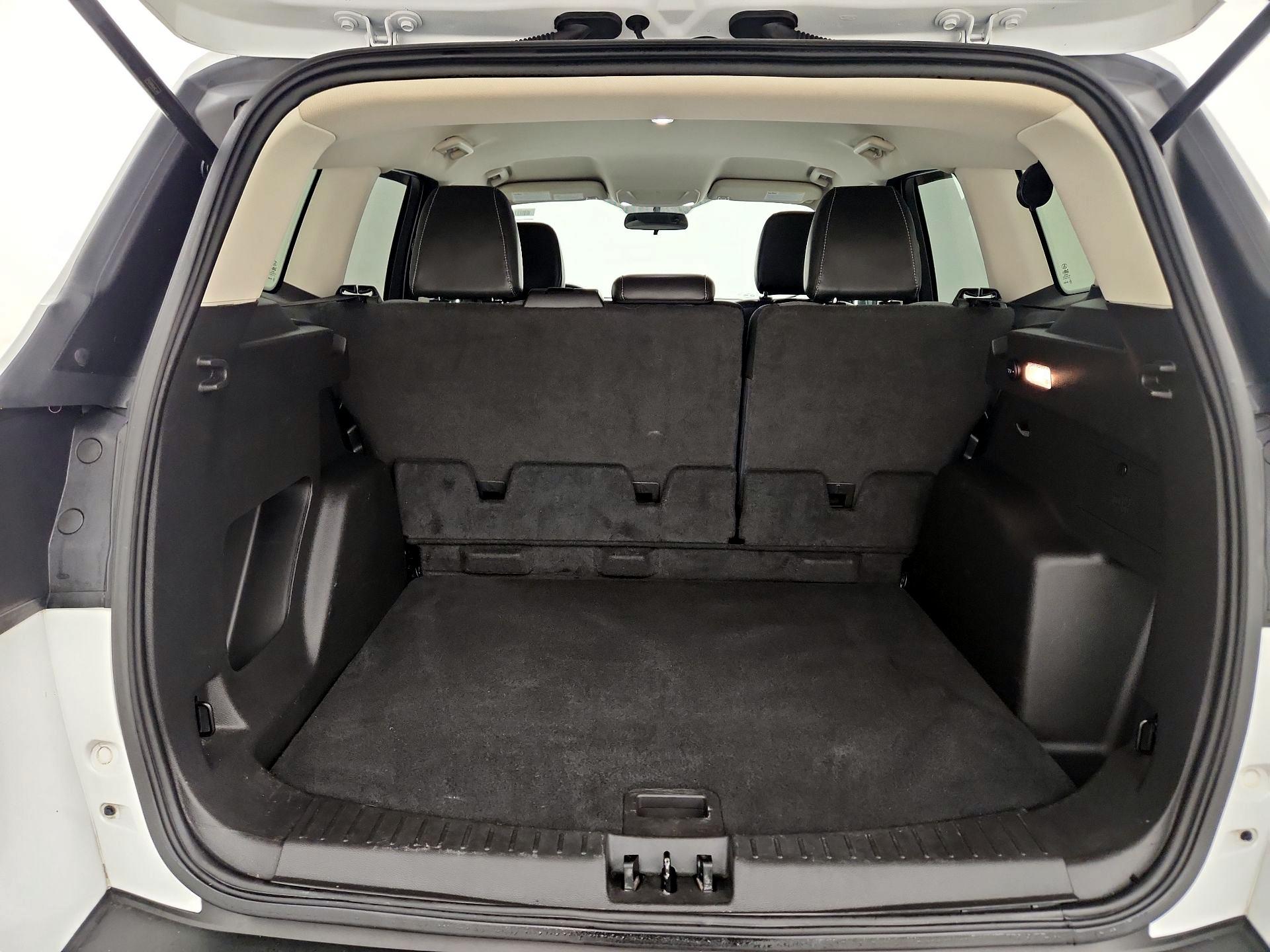 Thumbnail: 2019 Ford Escape - 20