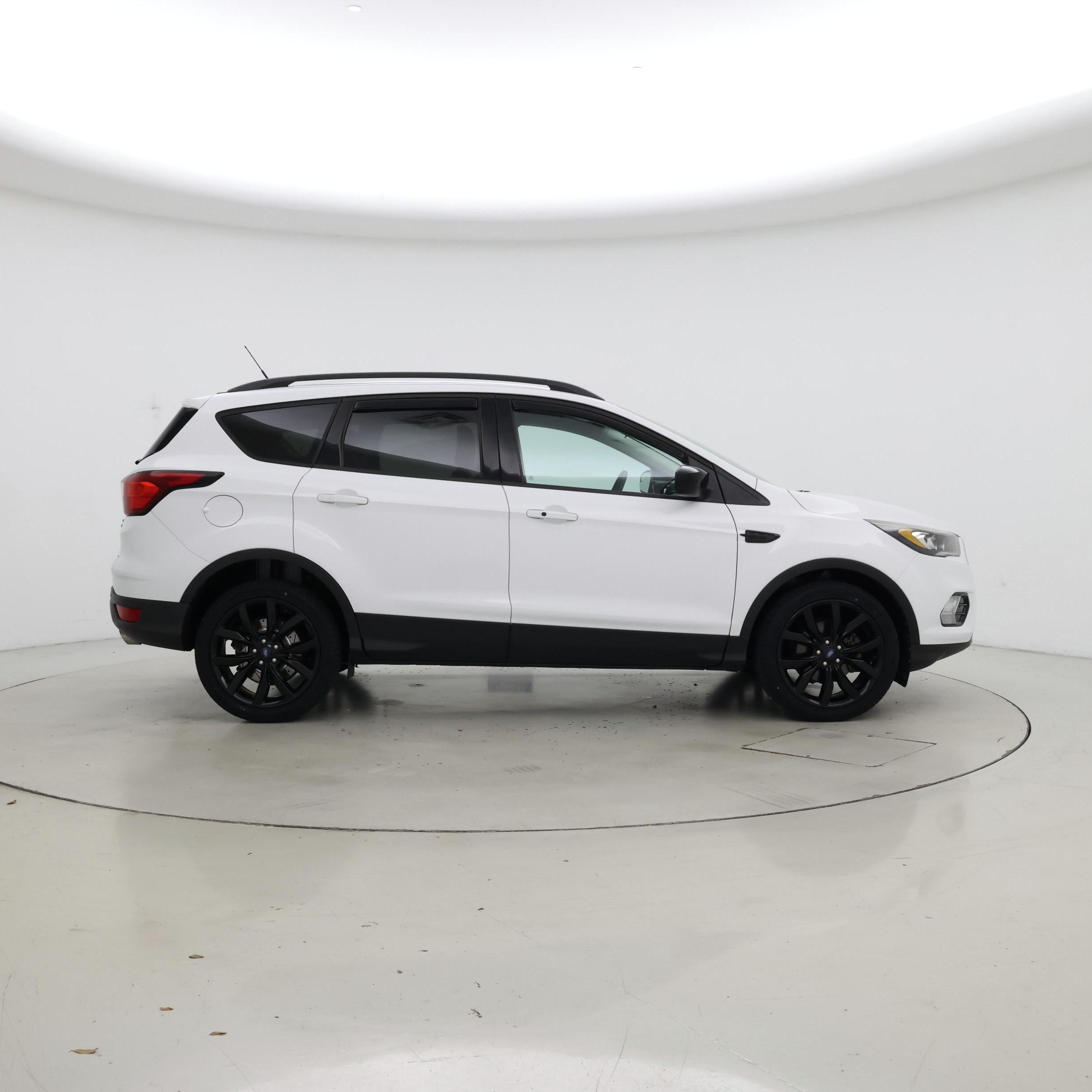 Thumbnail: 2019 Ford Escape - 7