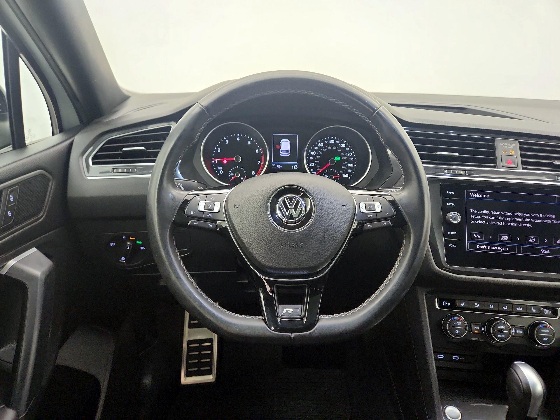 Thumbnail: 2021 Volkswagen Tiguan - 10