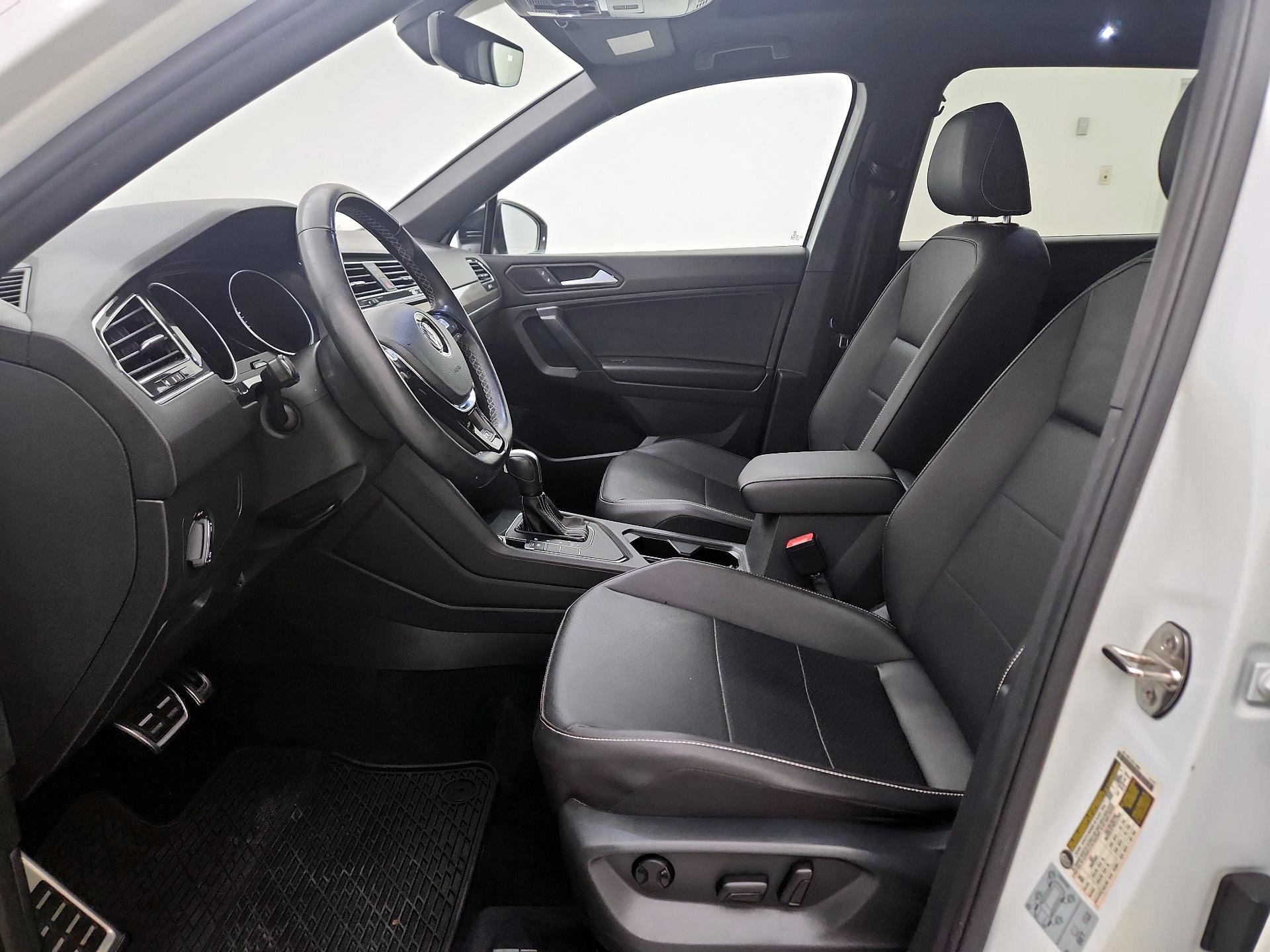 Thumbnail: 2021 Volkswagen Tiguan - 11