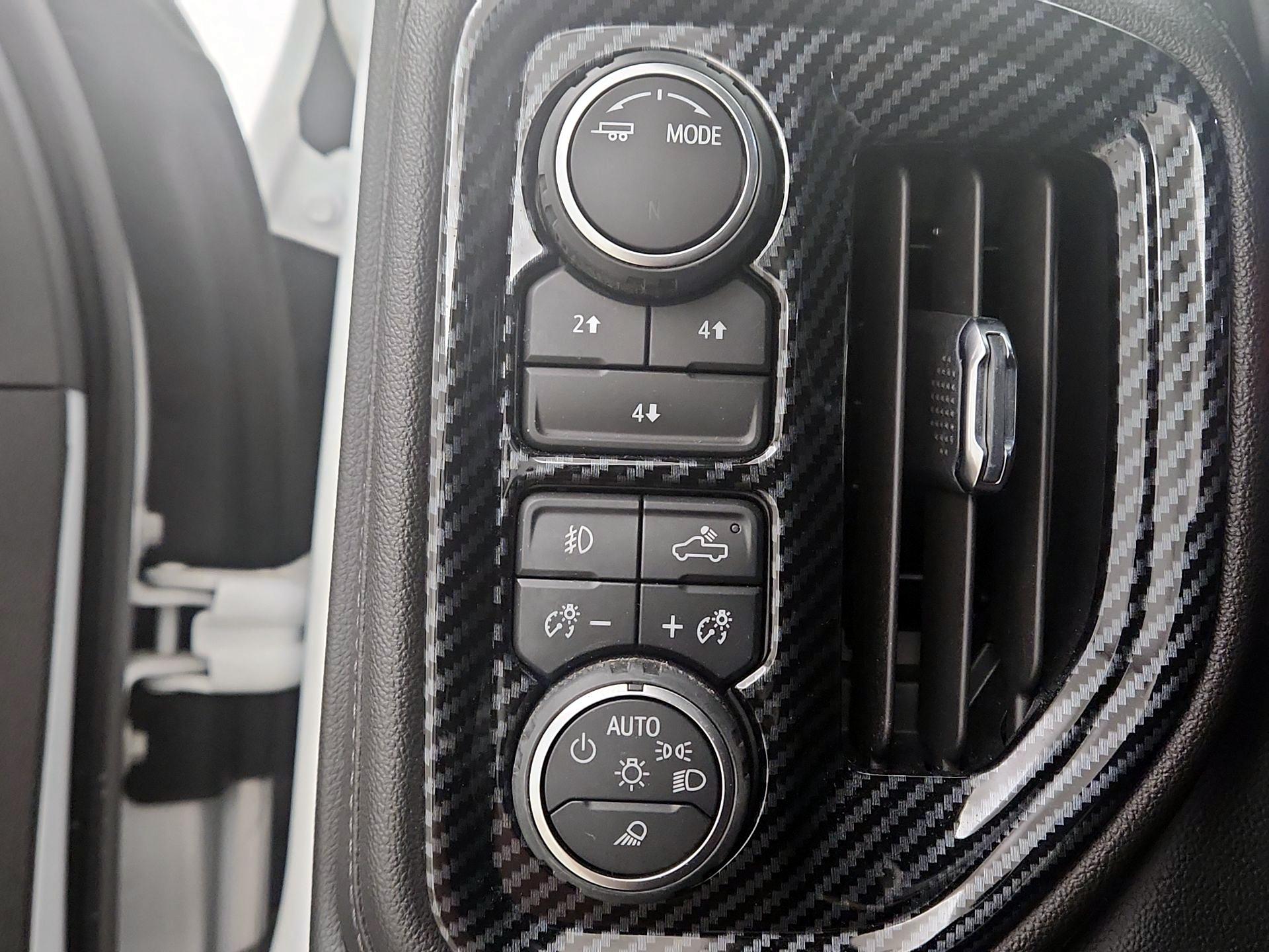 Thumbnail: 2022 Chevrolet Silverado 2500 - 13