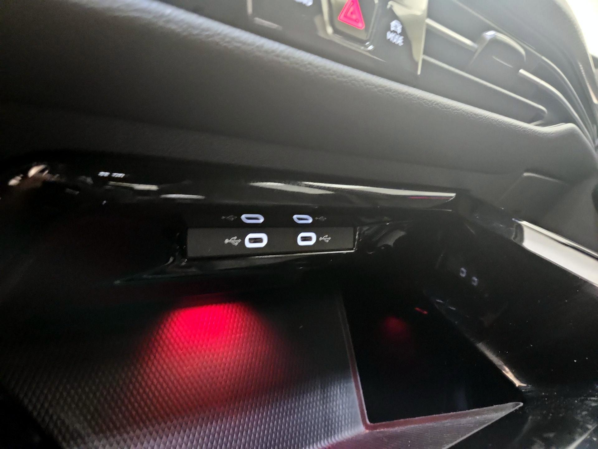 Thumbnail: 2024 Volkswagen Golf - 18