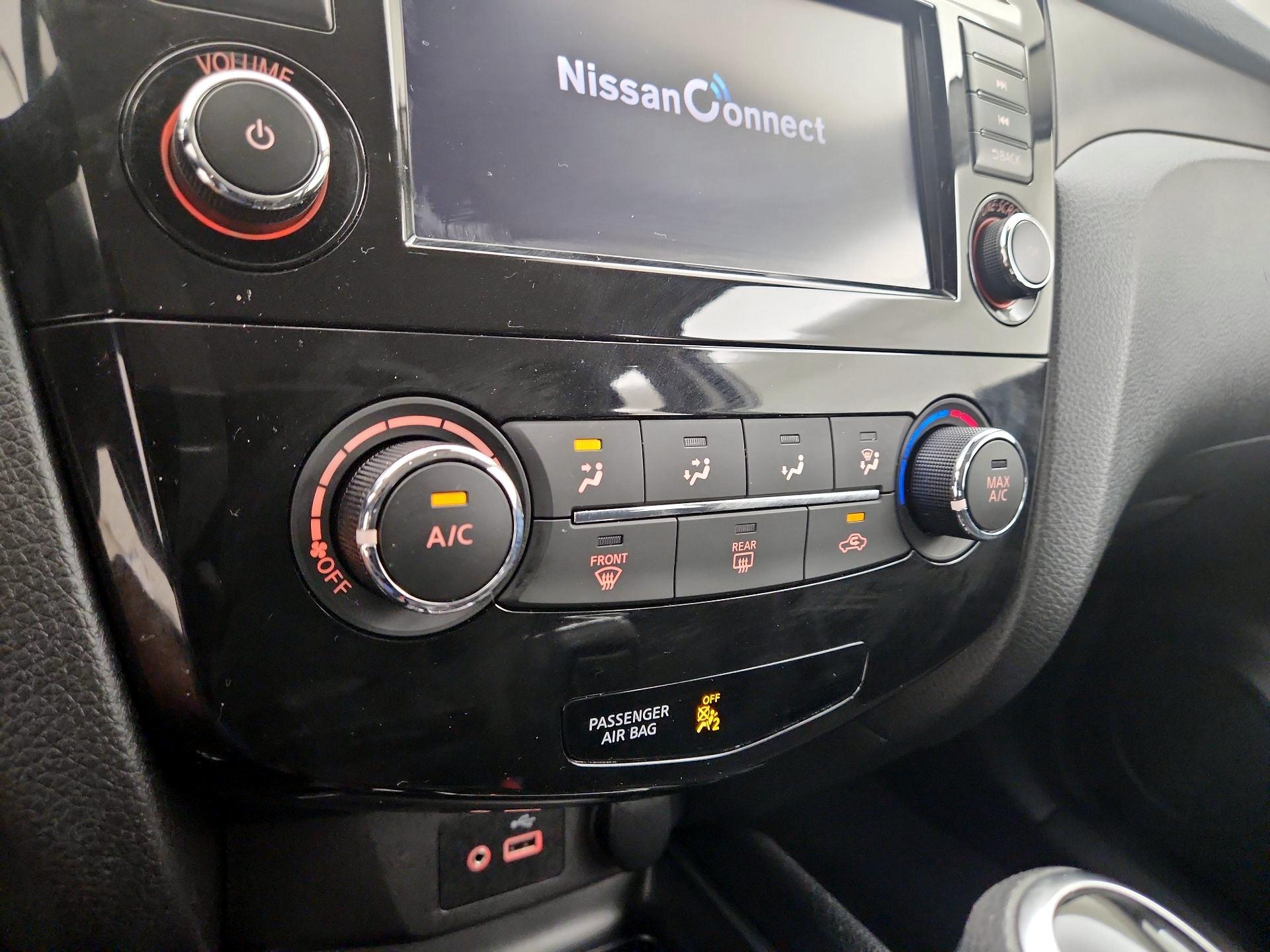 Thumbnail: 2022 Nissan Rogue Sport - 16