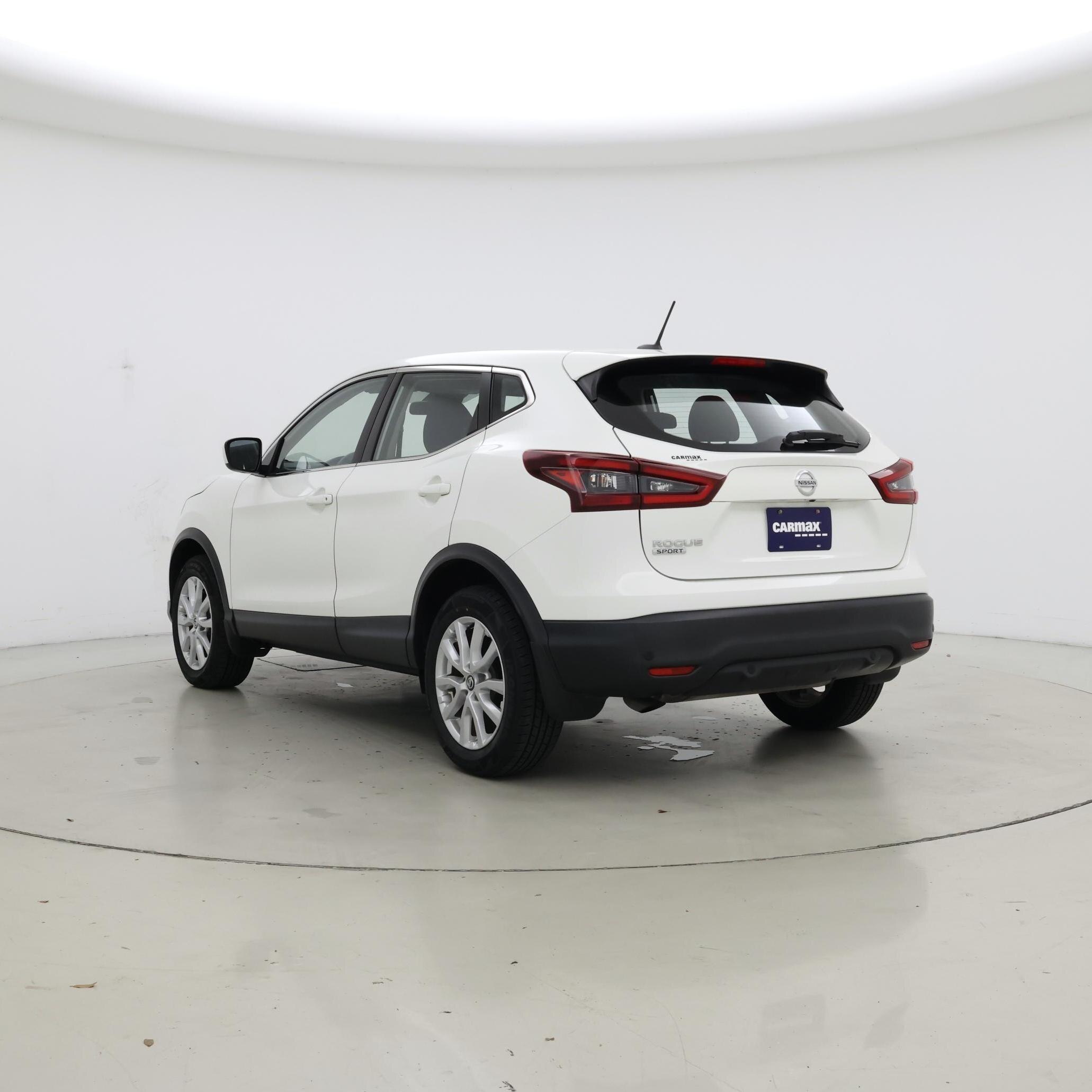 Thumbnail: 2022 Nissan Rogue Sport - 2