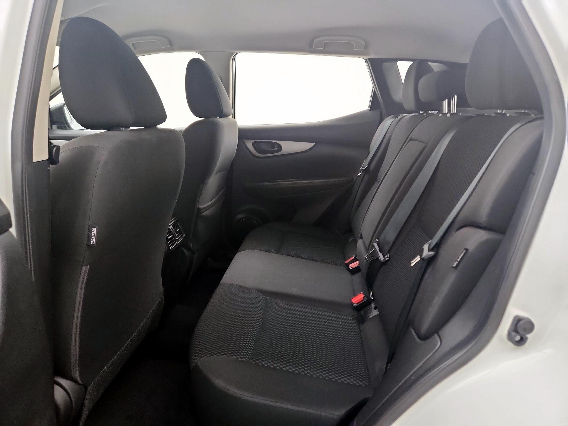 Thumbnail: 2022 Nissan Rogue Sport - 19