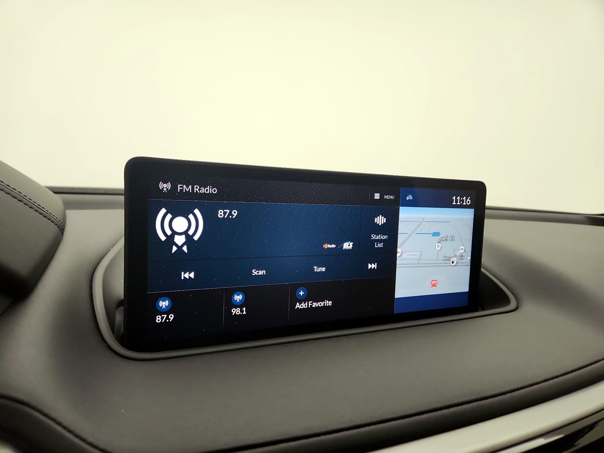 Thumbnail: 2023 Acura MDX - 16