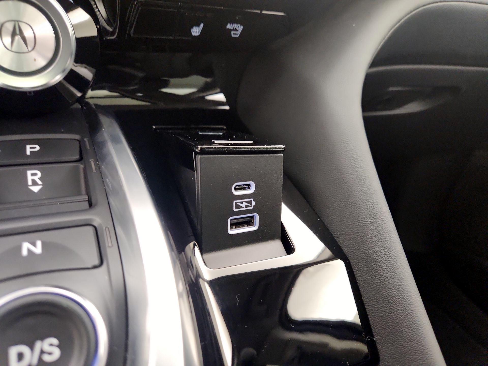 Thumbnail: 2023 Acura MDX - 19