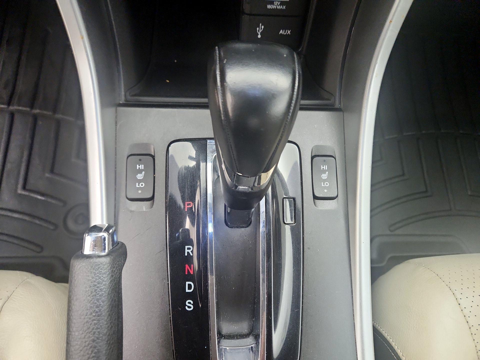 Thumbnail: 2015 Honda Accord - 17