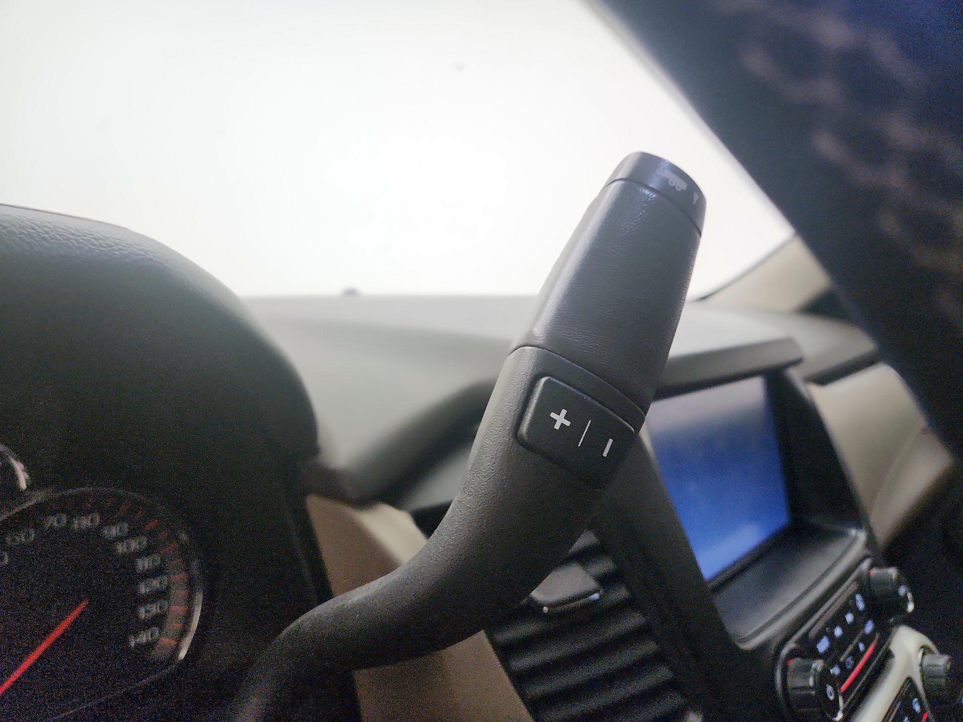 Thumbnail: 2016 GMC Yukon - 17