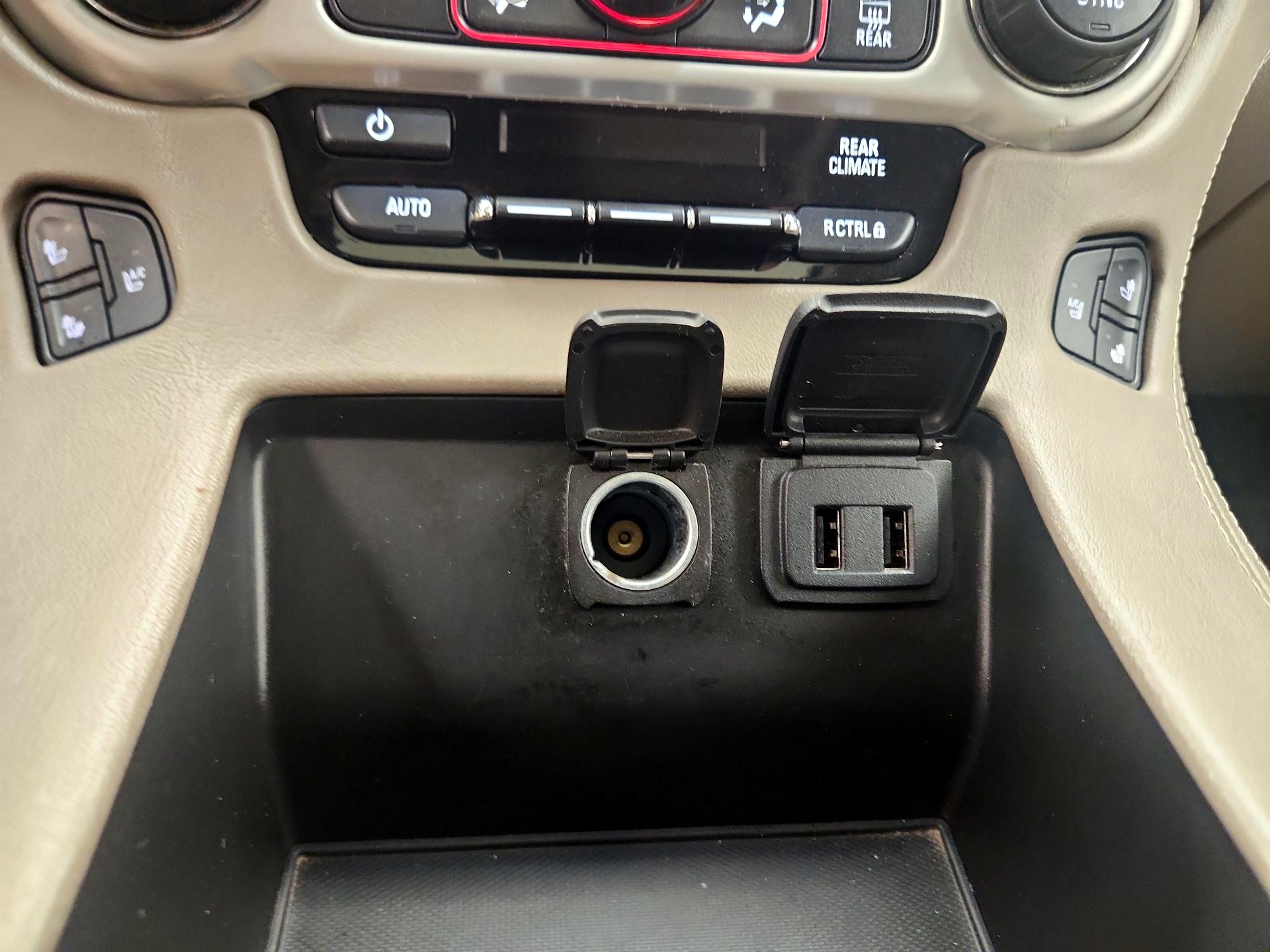 Thumbnail: 2016 GMC Yukon - 18