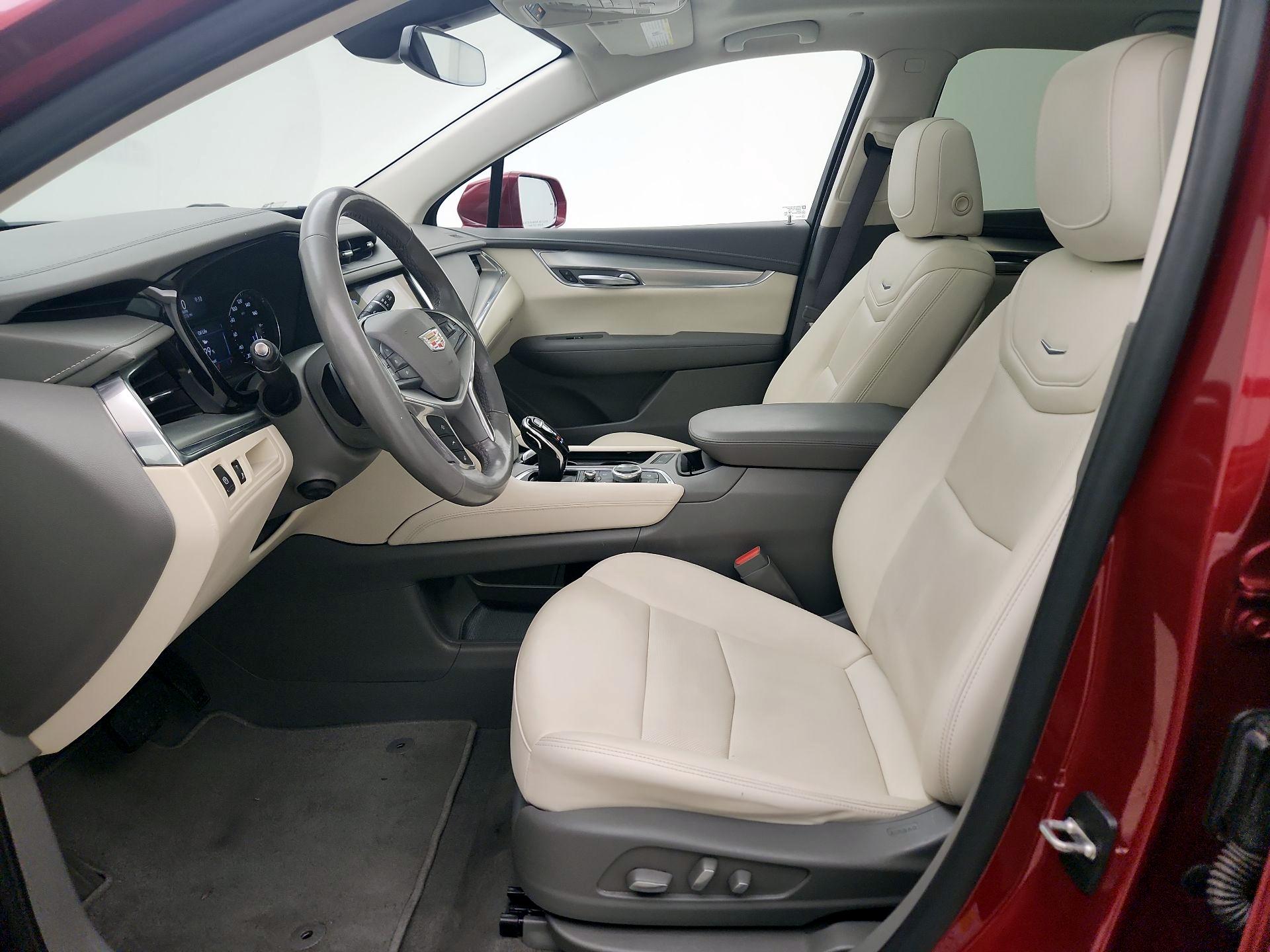 Thumbnail: 2020 Cadillac XT5 - 11