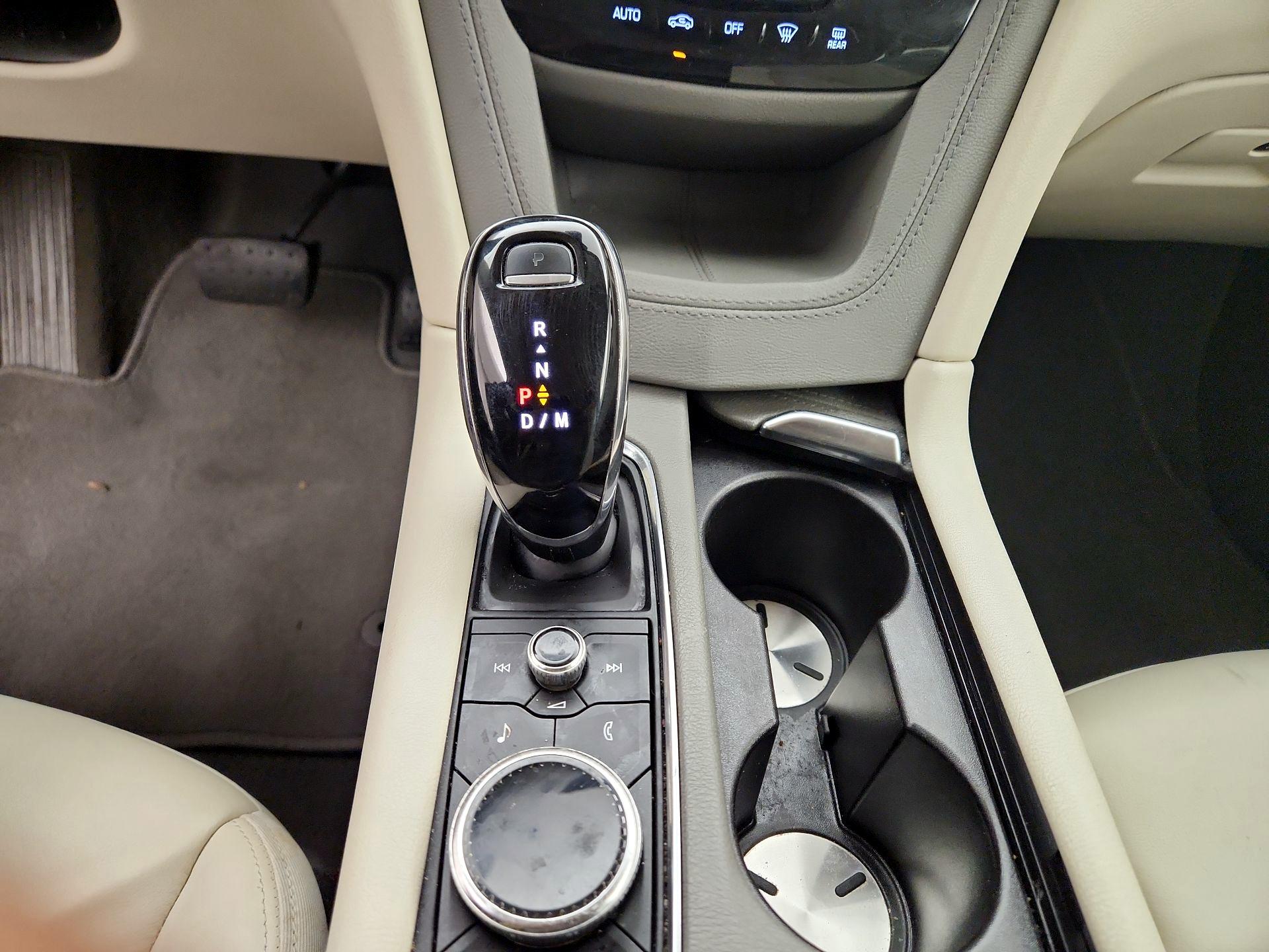 Thumbnail: 2020 Cadillac XT5 - 16